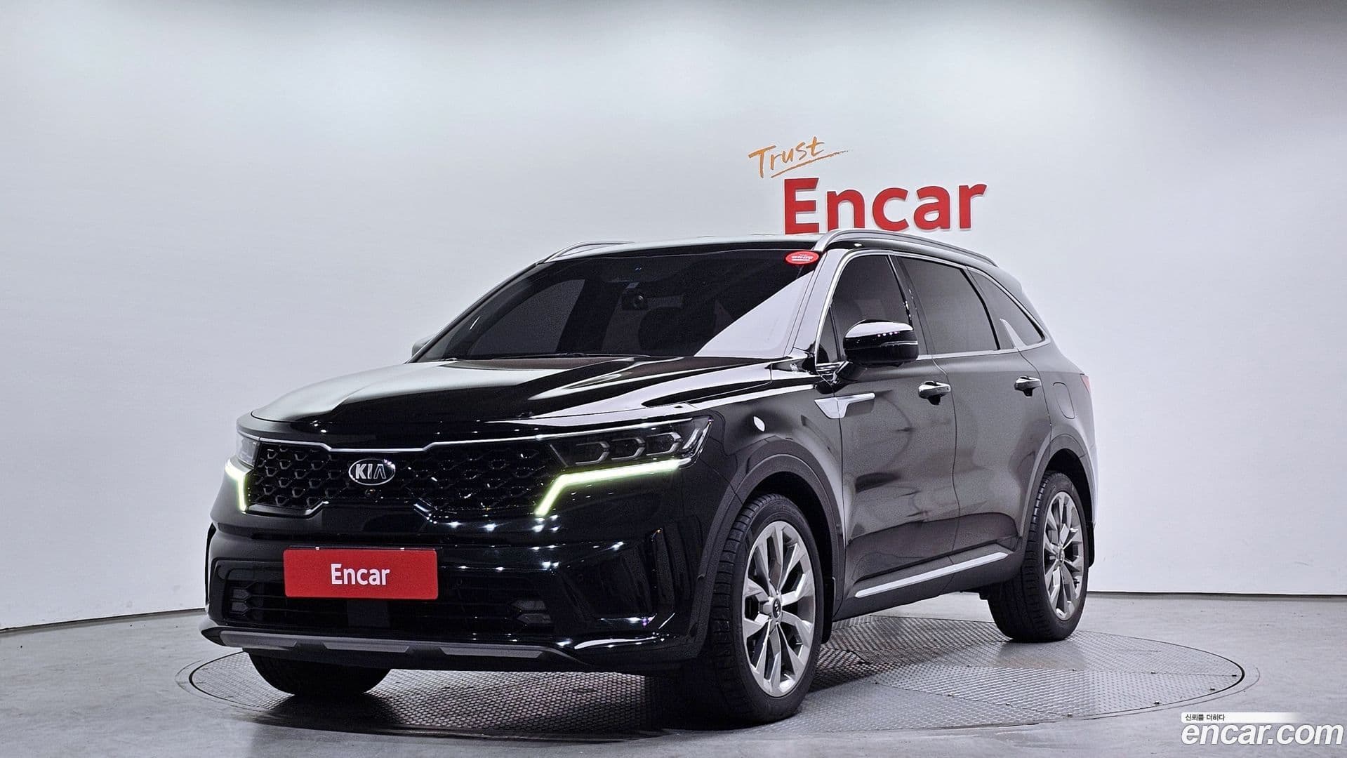 Main__Slider__Photo:Sorento Kia 2020.5-0