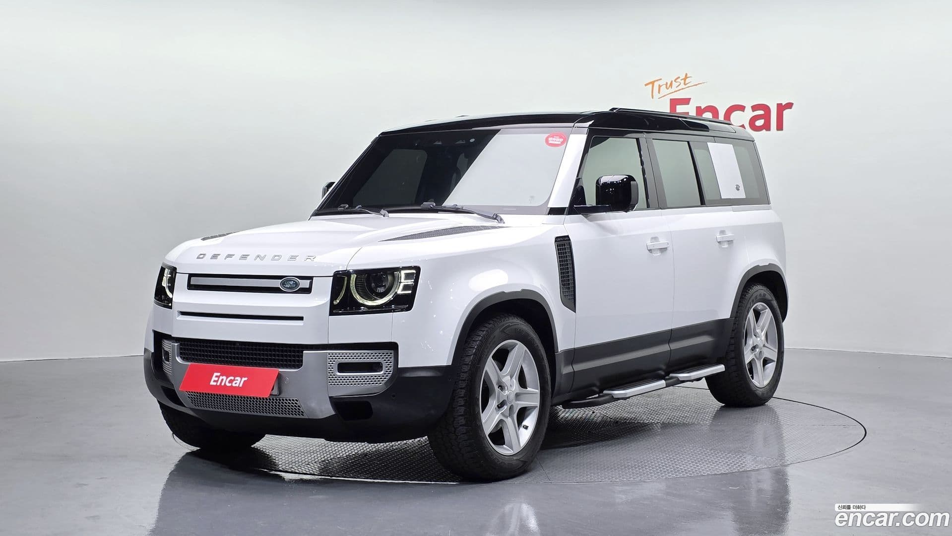 Main__Slider__Photo:Defender Land Rover 2020.11-0