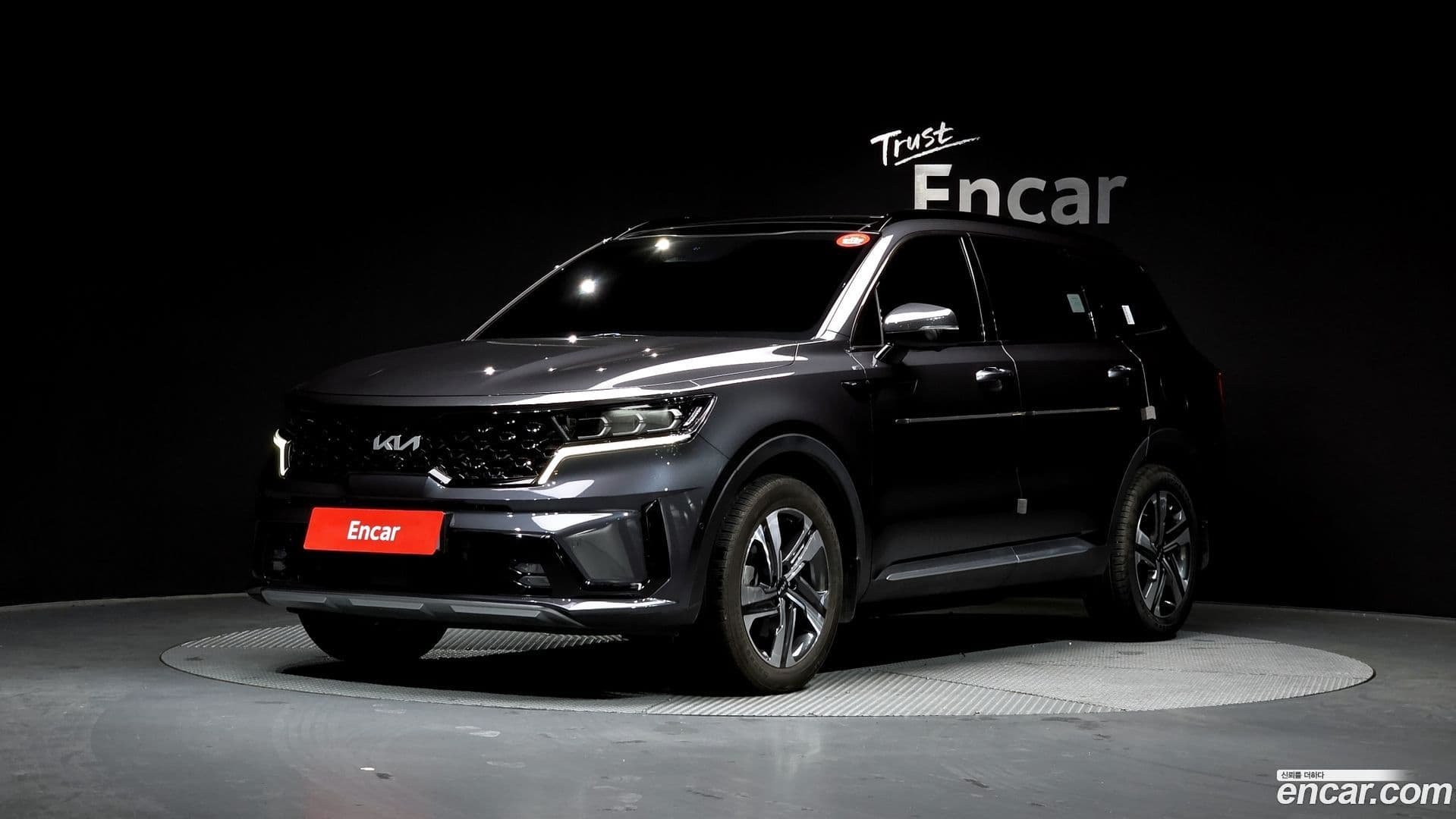 Main__Slider__Photo:Sorento Kia 2023.1-0