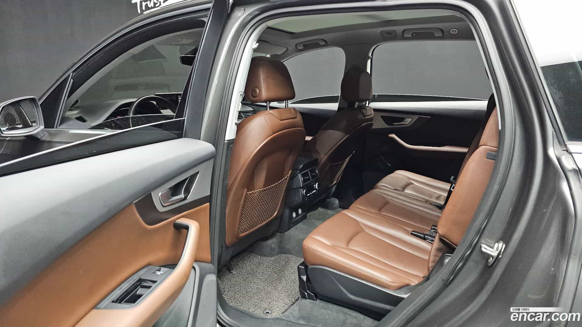 Q7 Audi 2019.10-OPTION-016