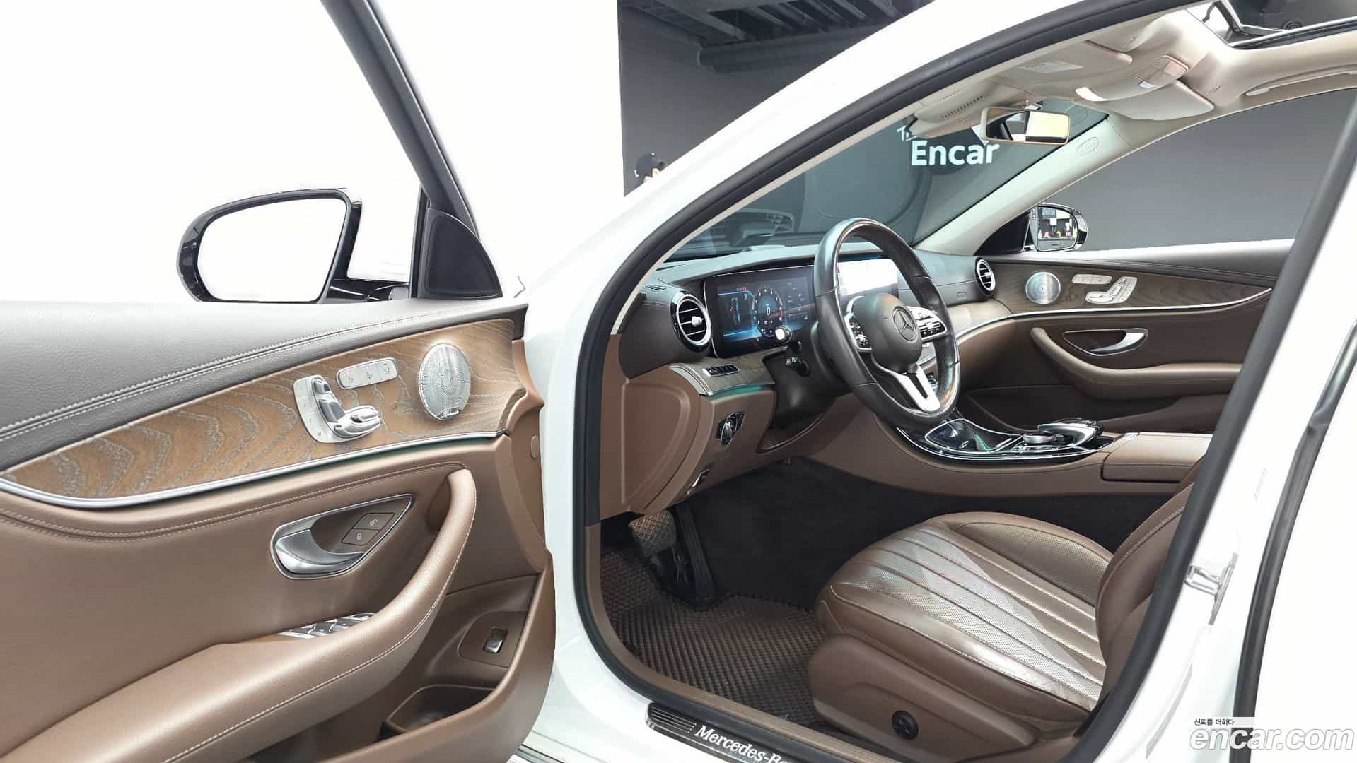 E-Class Mercedes-Benz 2019.3-OPTION-015
