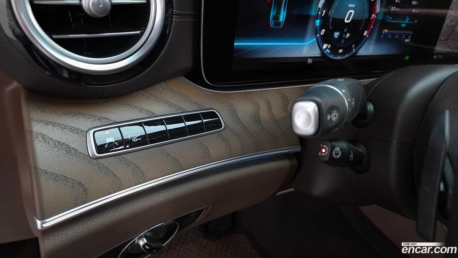 E-Class Mercedes-Benz 2019.3-OPTION-018