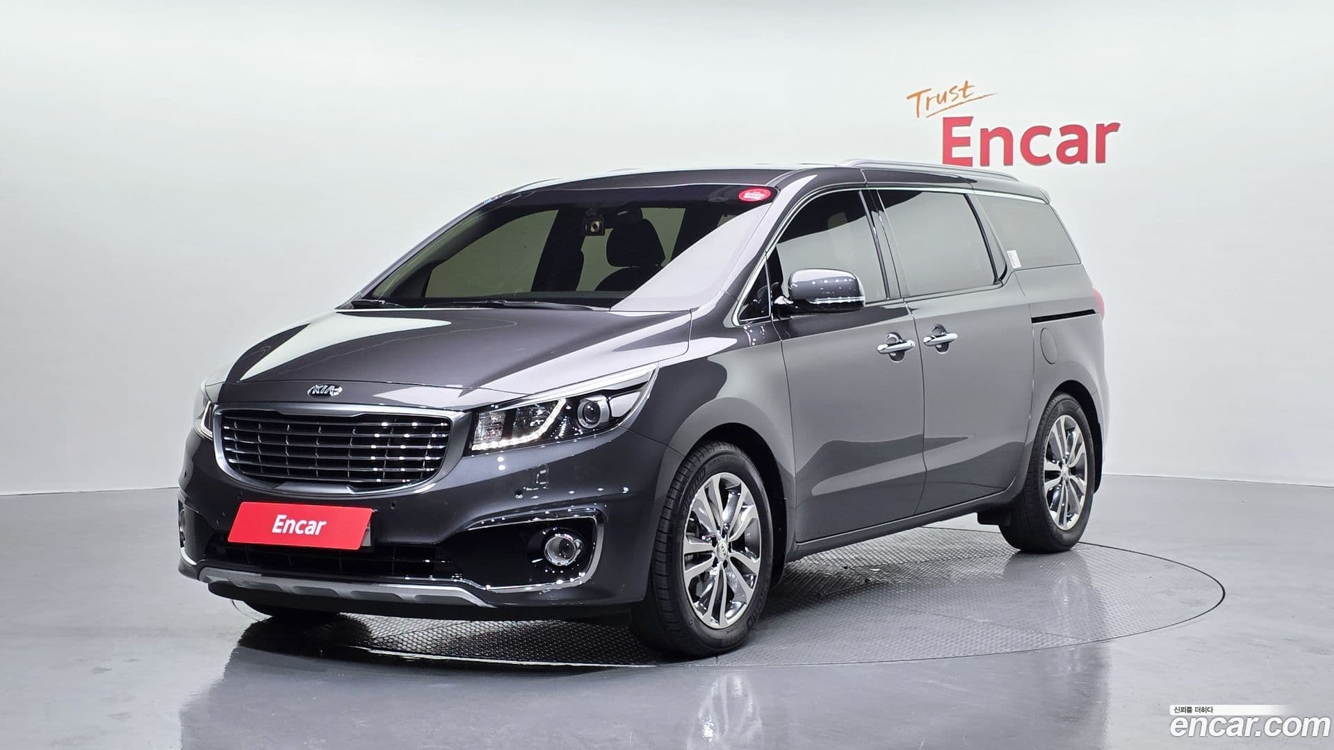 Main__Slider__Photo:Canival Kia 2016.1-0