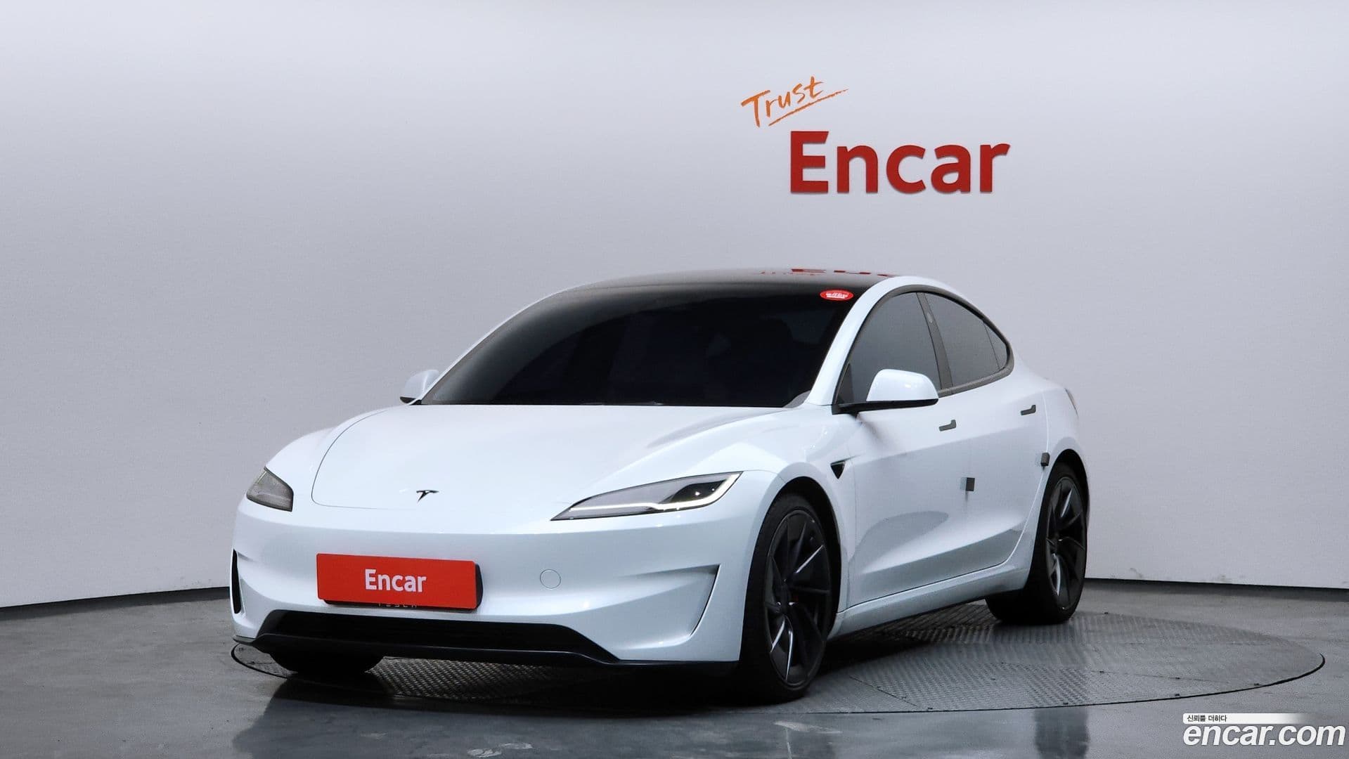 Main__Slider__Photo:Model 3 Tesla 2024.8-0