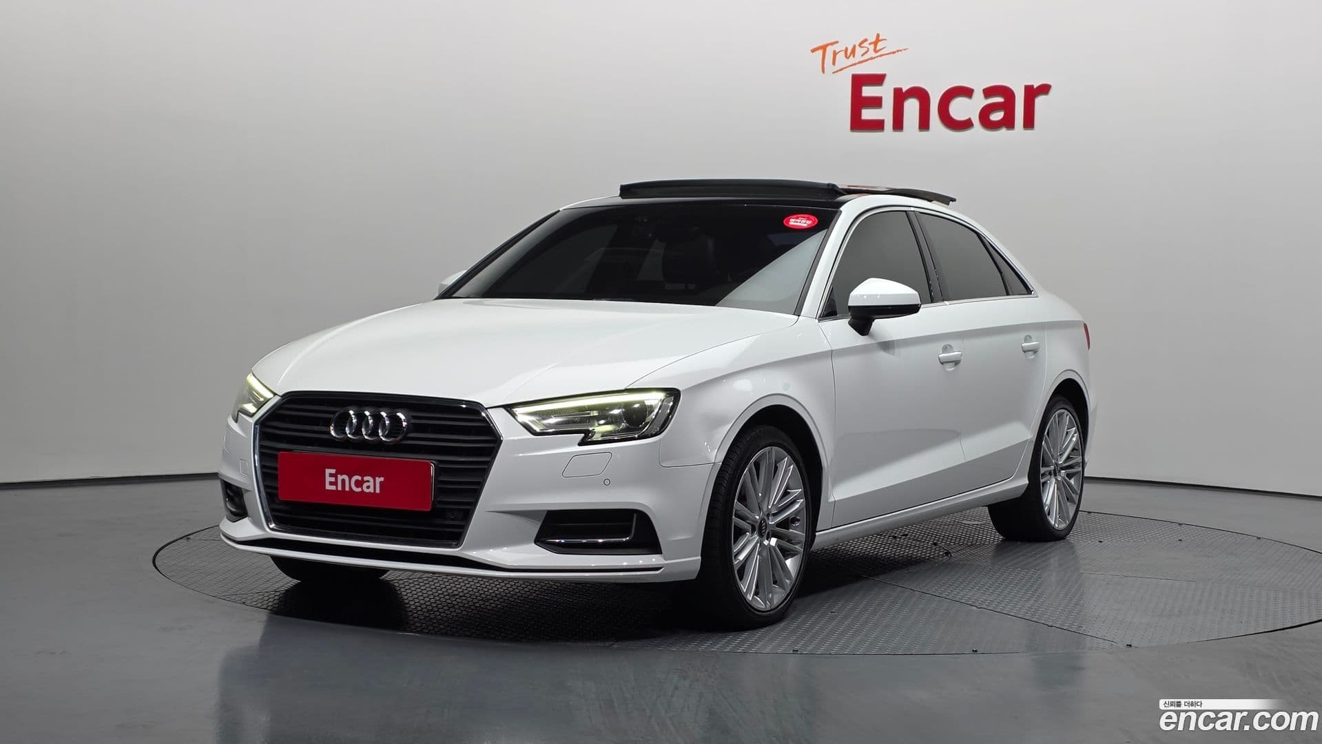 Main__Slider__Photo:A3 Audi 2018.8-0
