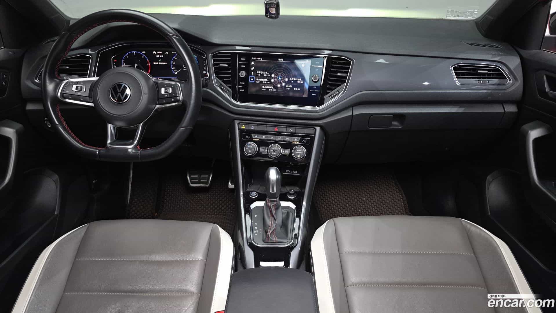 T-Roc Volkswagen 2022.1-INNER-007