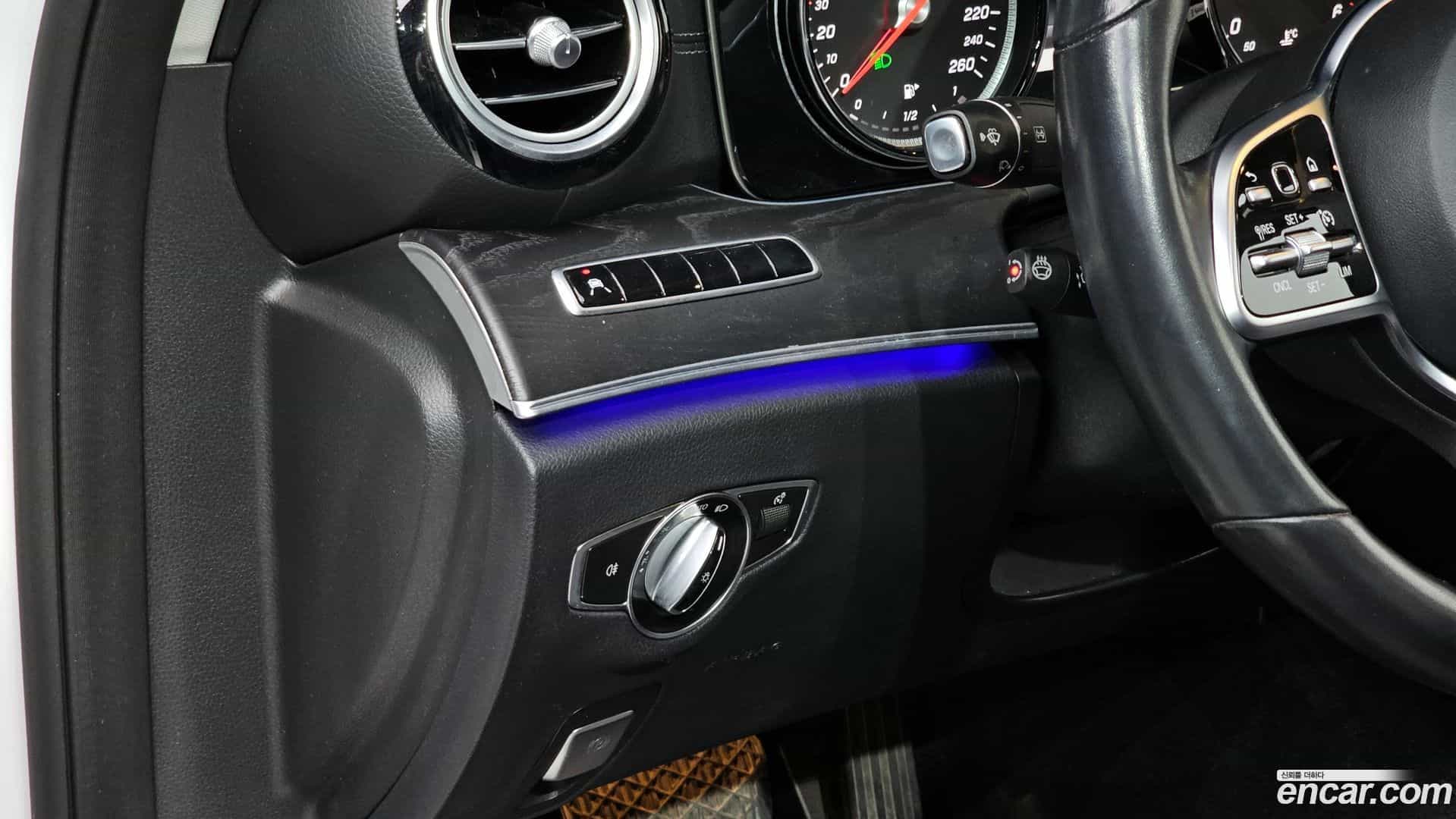 E-Class Mercedes-Benz 2020.5-OPTION-018