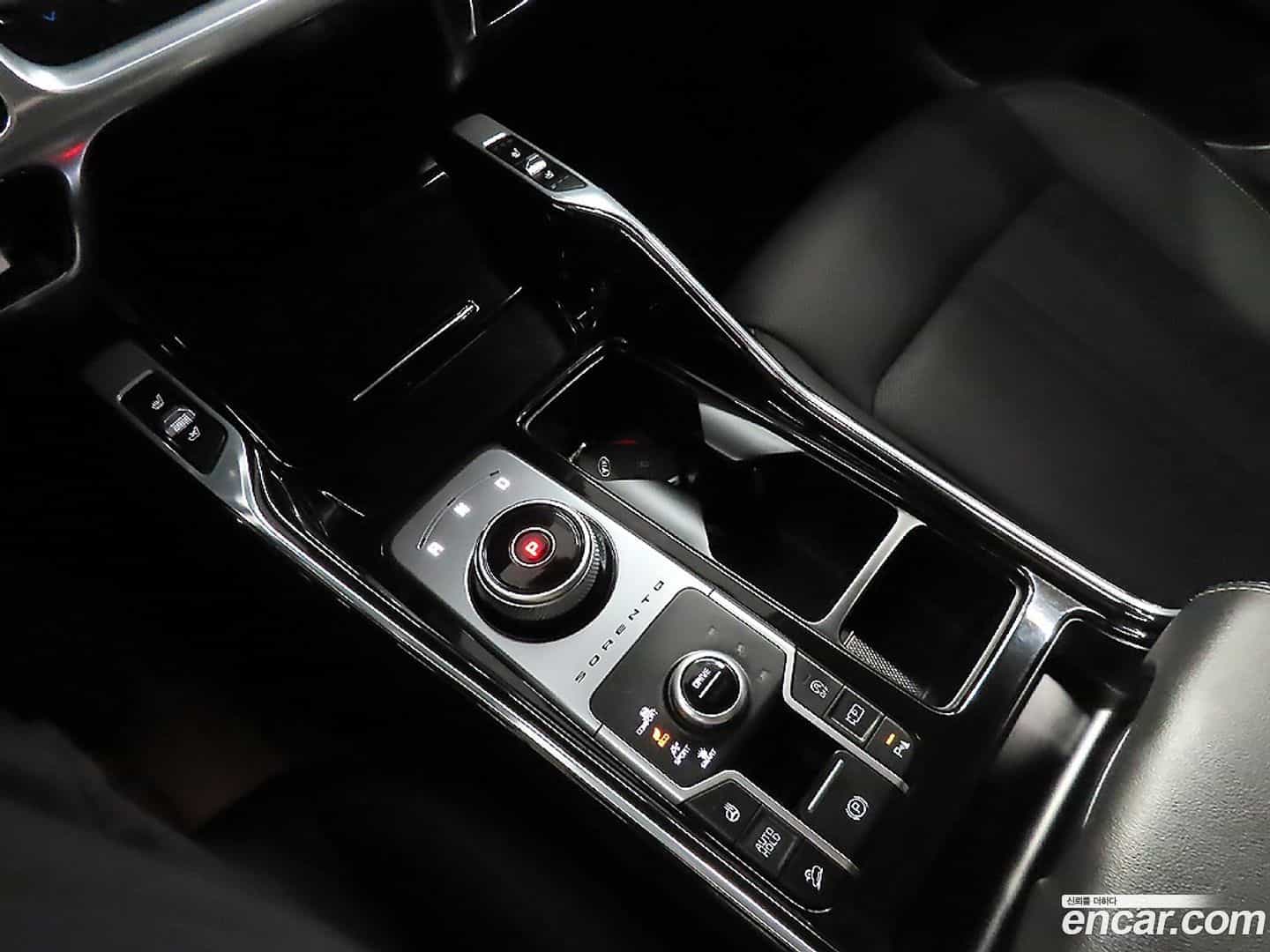 Sorento Kia 2020.4-OPTION-017