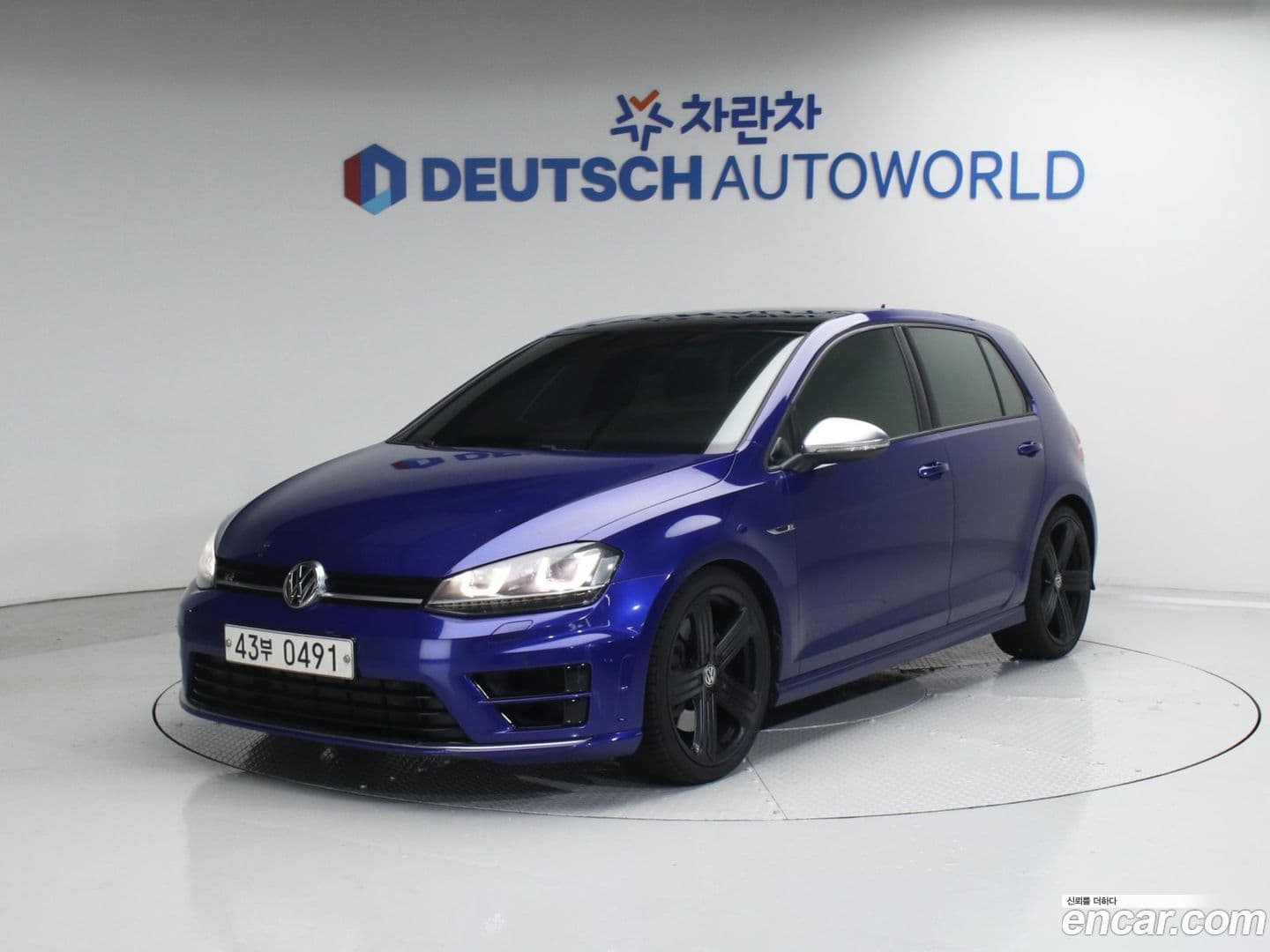 Main__Slider__Photo:Golf Volkswagen 2015.10-0
