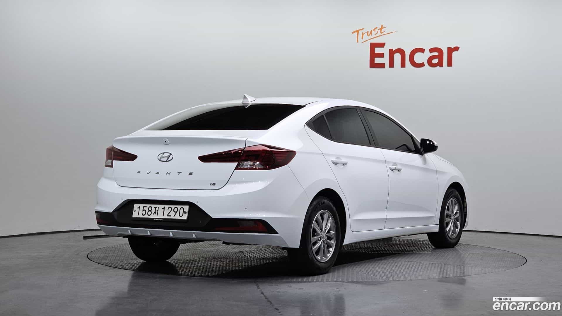 AVANTE Hyundai 2019.4-OUTER-002