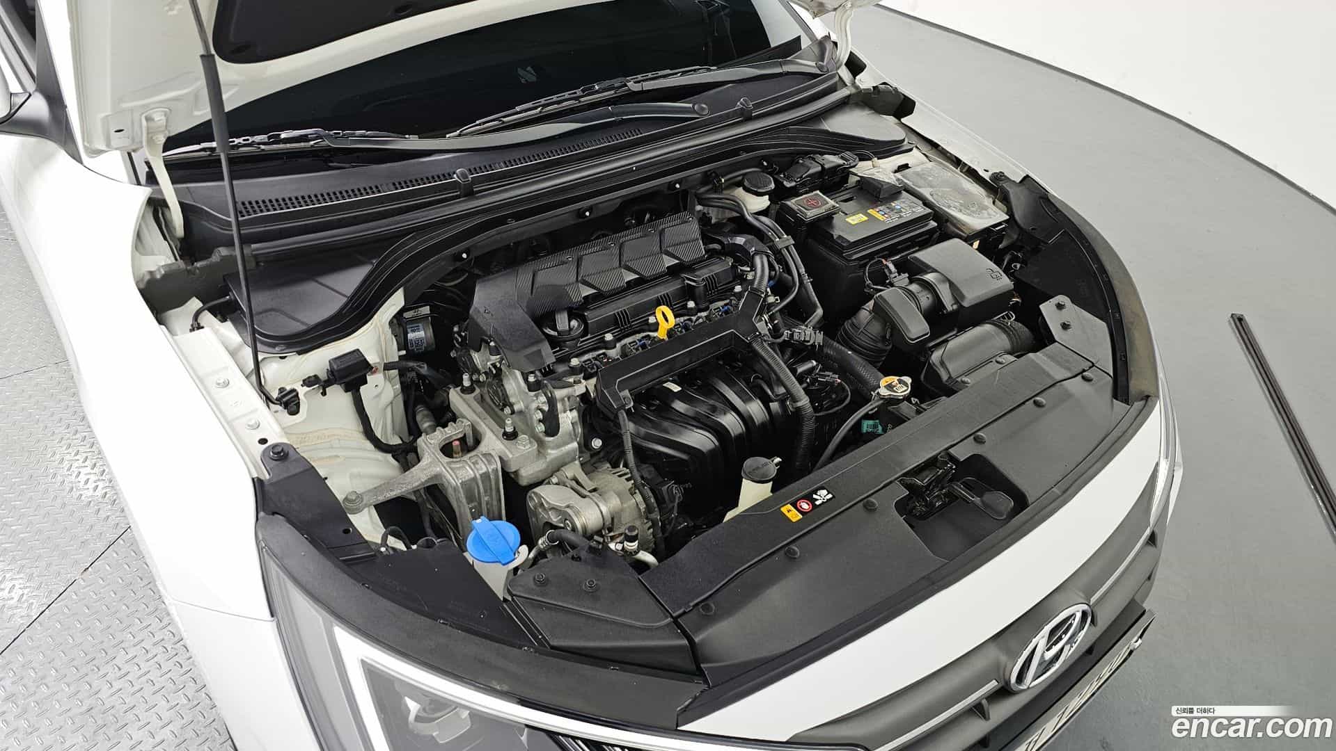 AVANTE Hyundai 2019.4-INNER-006