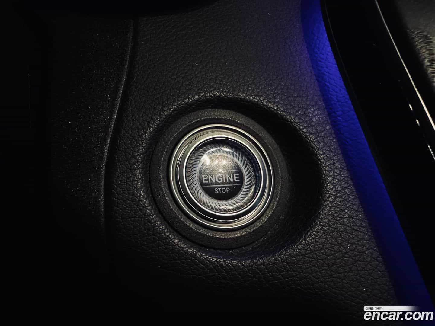 C-Class Mercedes-Benz 2019.3-OPTION-021