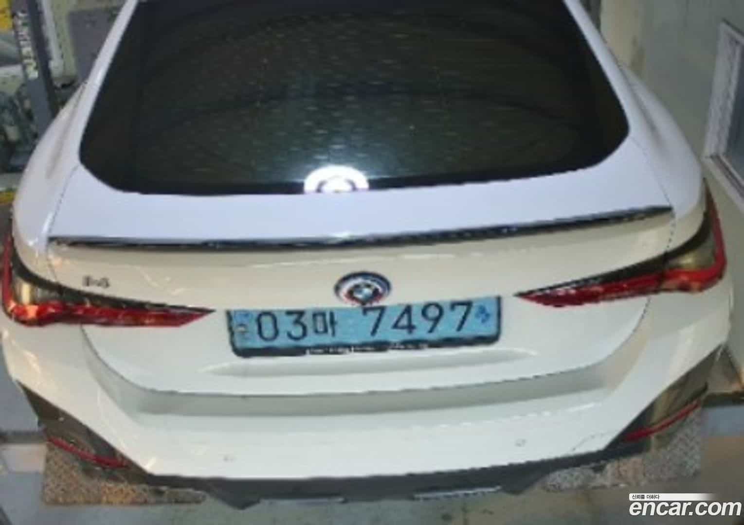 i4 BMW 2022.7-OUTER-002