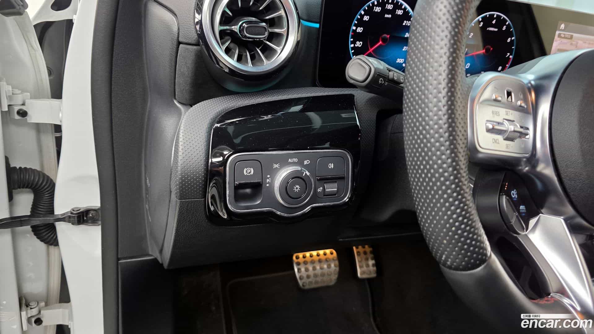 A-Class Mercedes-Benz 2022.7-OPTION-020