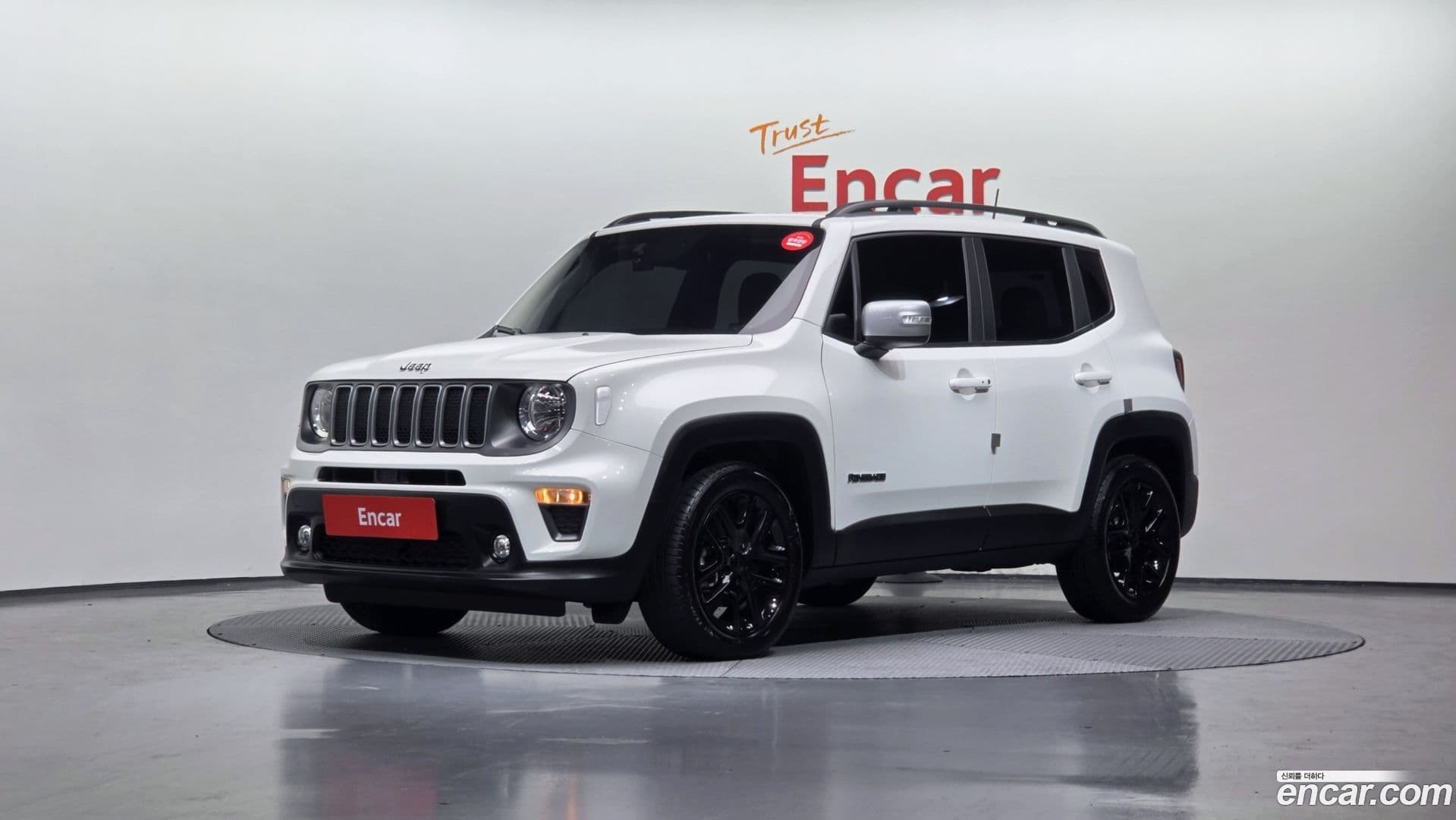 Main__Slider__Photo:Renegade Jeep 2022.5-0