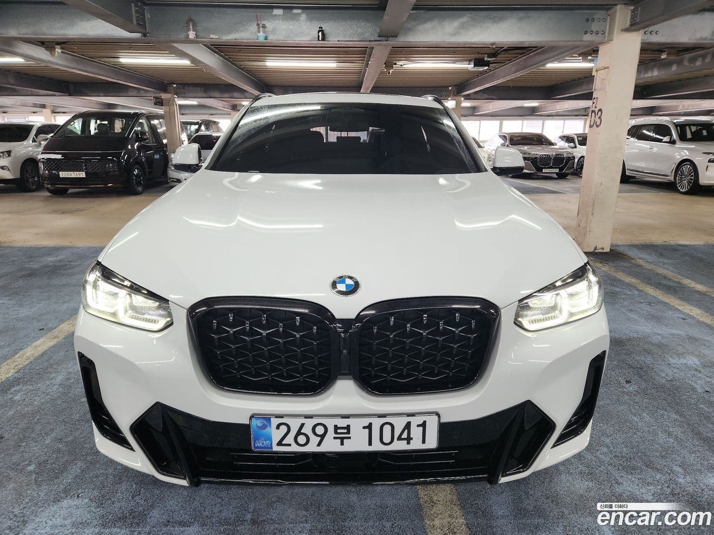 Main__Slider__Photo:X4 BMW 2025.5-0