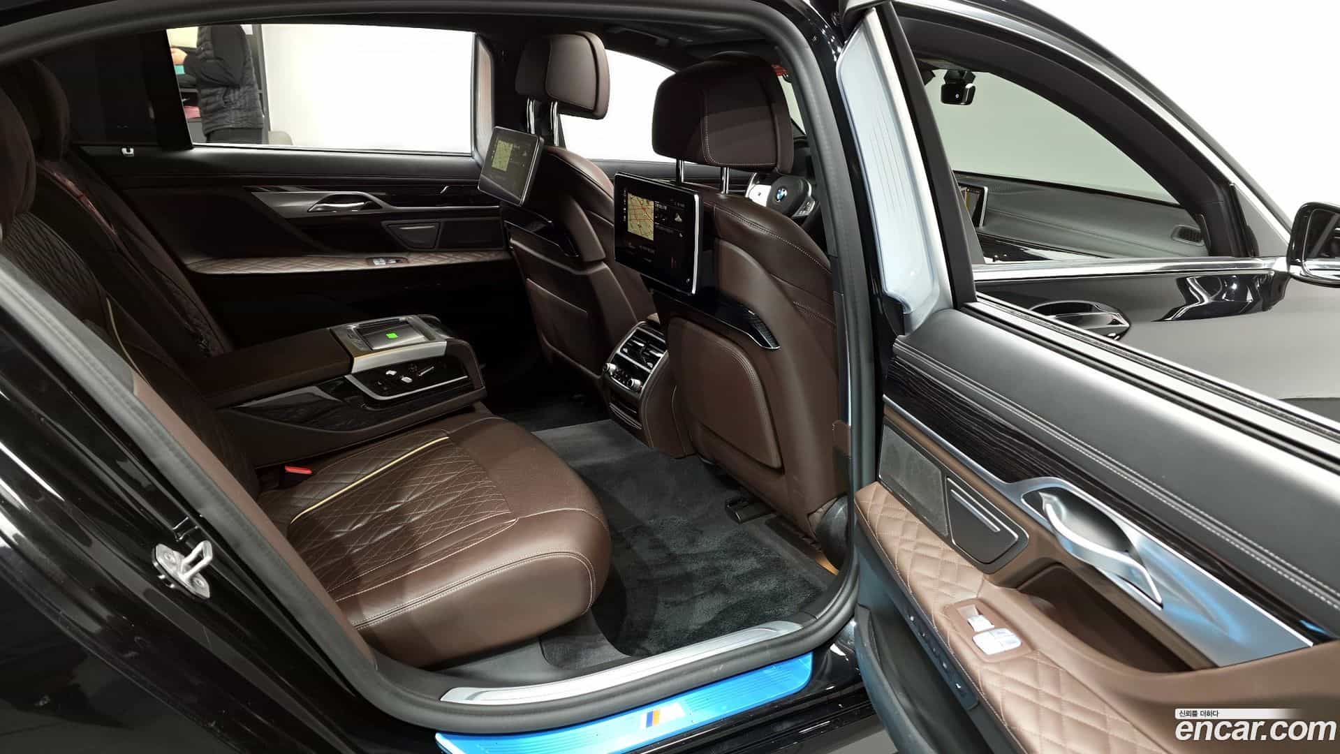 7-Series BMW 2021.5-OPTION-015