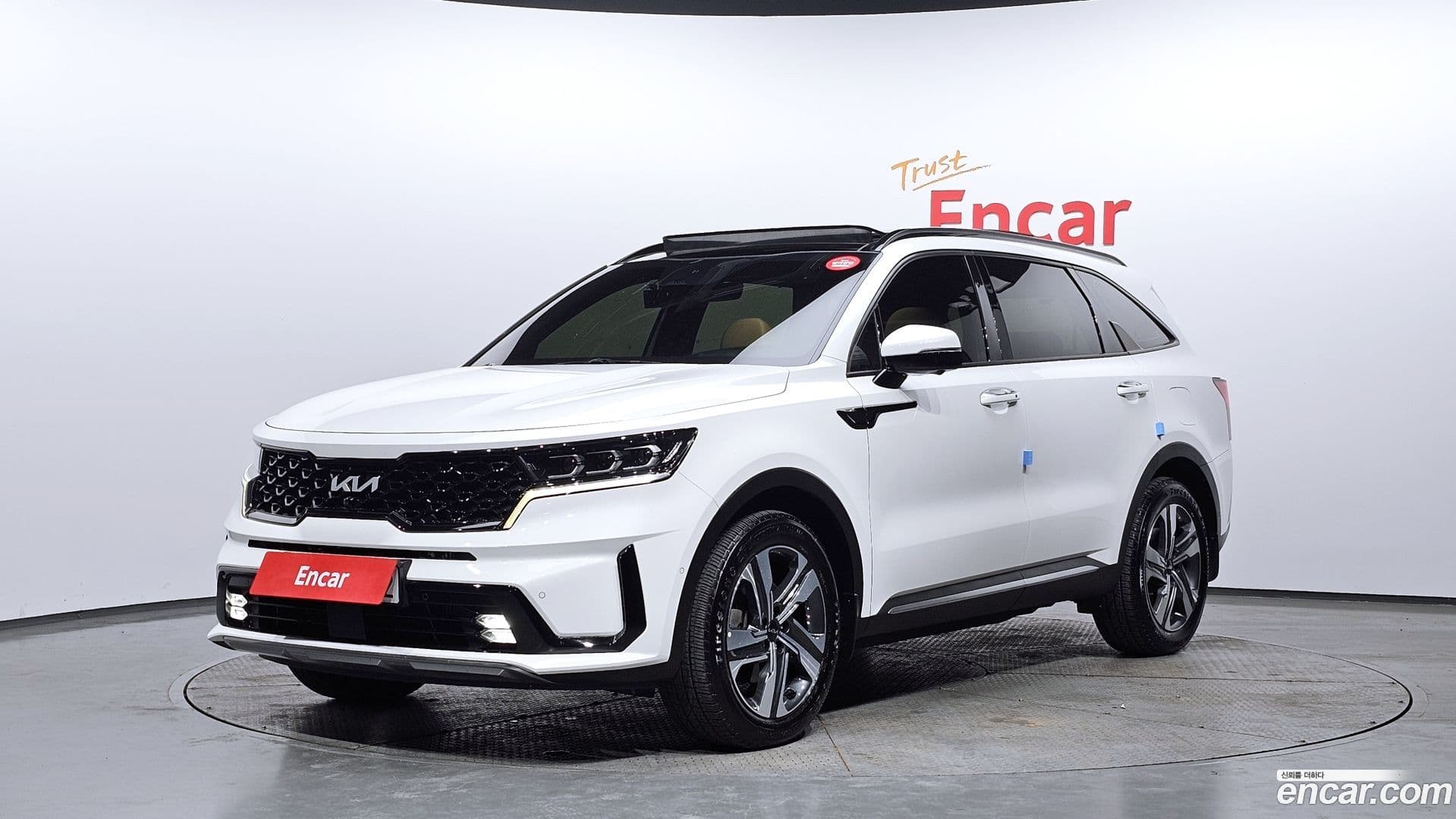 Main__Slider__Photo:Sorento Kia 2022.1-0