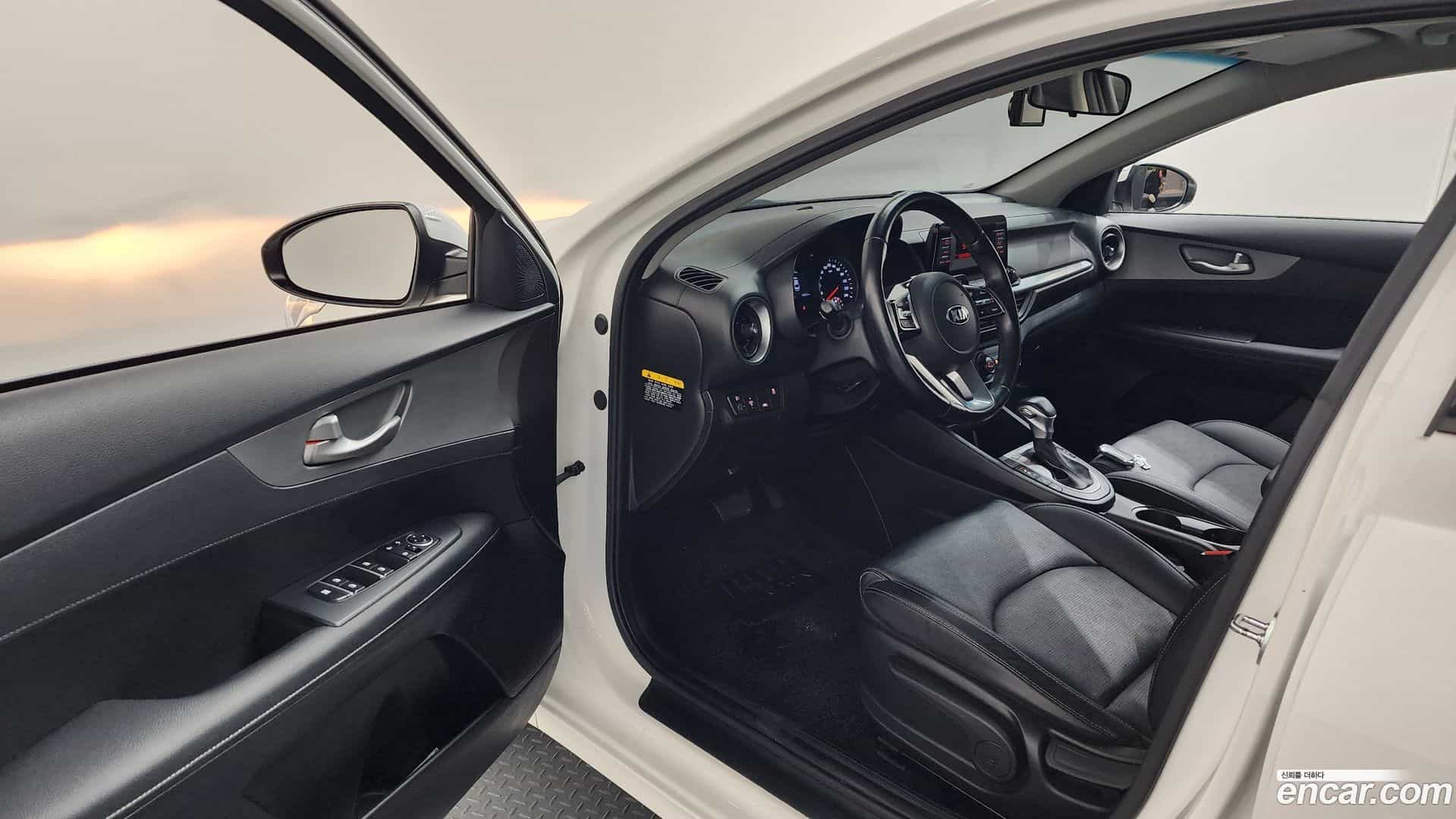 K3 Kia 2019.10-INNER-010