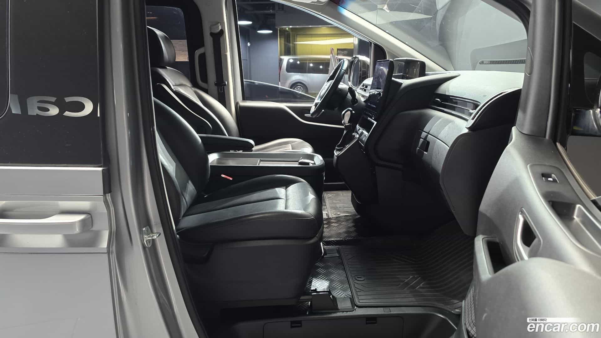 Staria Hyundai 2021.10-OPTION-015