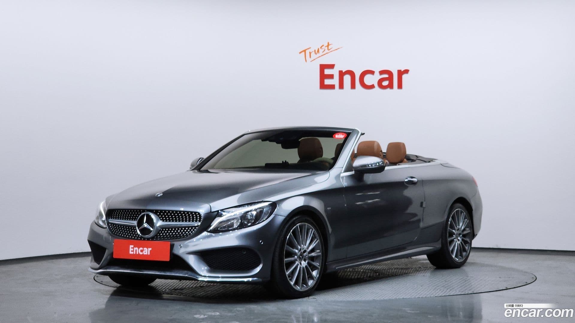 Main__Slider__Photo:C-Class Mercedes-Benz 2018.5-0