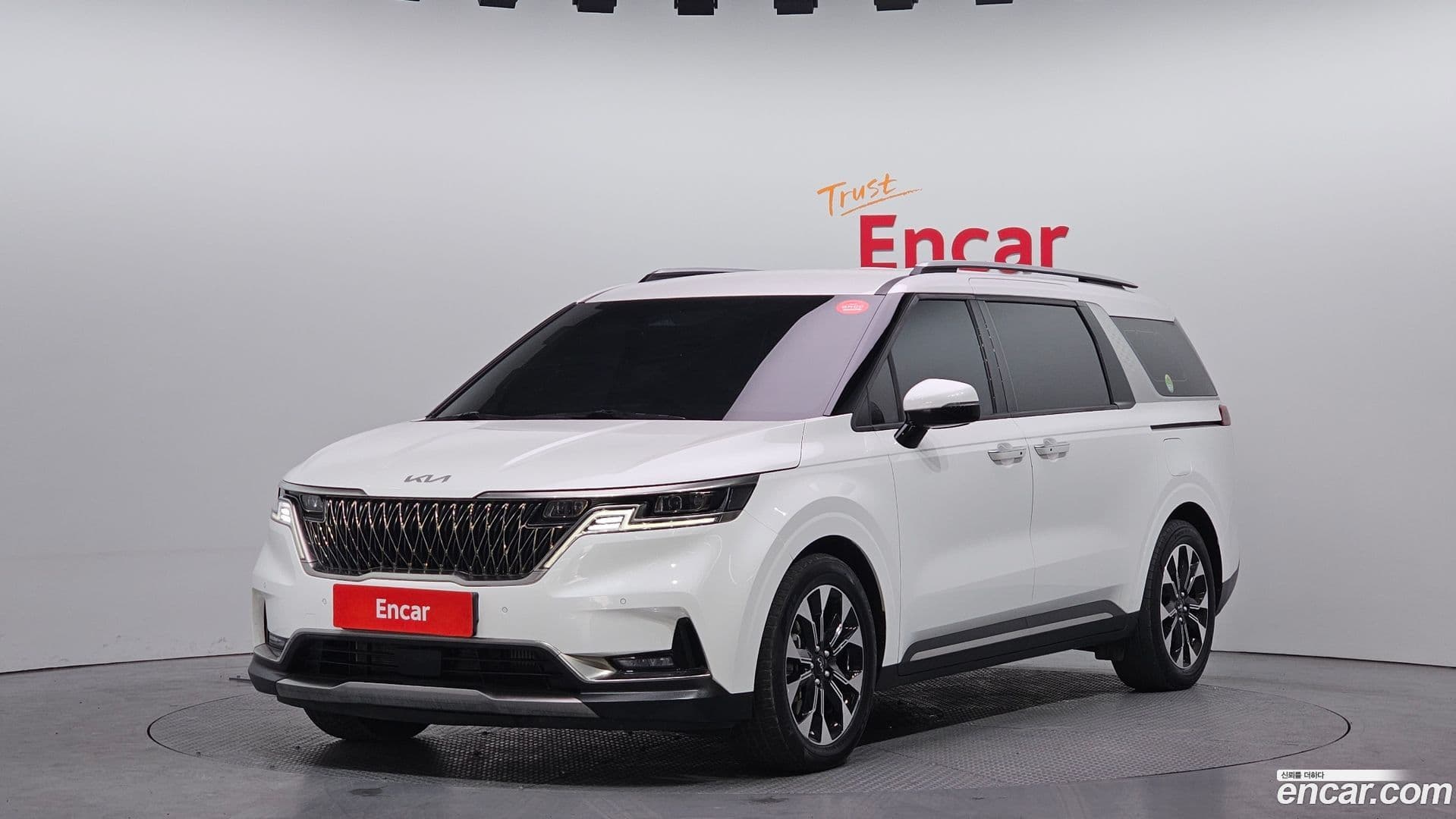 Main__Slider__Photo:Canival Kia 2022.10-0