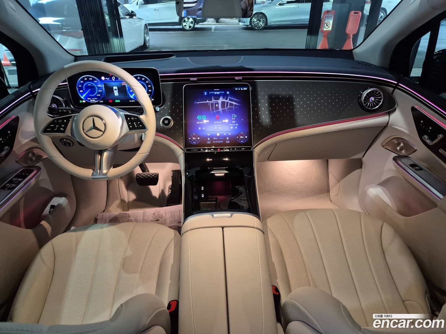 EQE Mercedes-Benz 2025.2-INNER-007