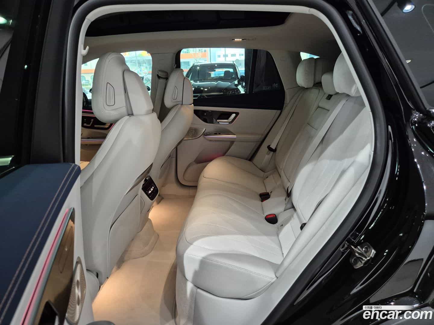 EQE Mercedes-Benz 2025.2-OPTION-015
