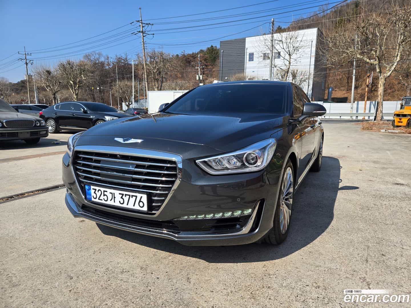 EQ900 Genesis 2017.11-OUTER-001