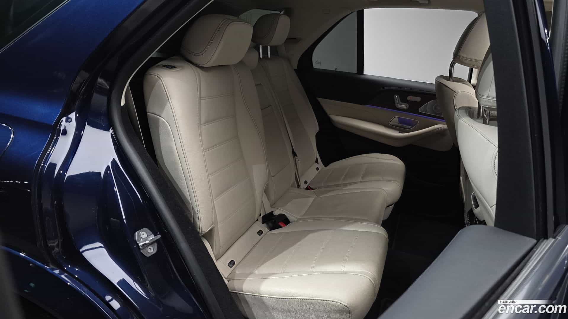 GLE-Class Mercedes-Benz 2021.3-OPTION-016