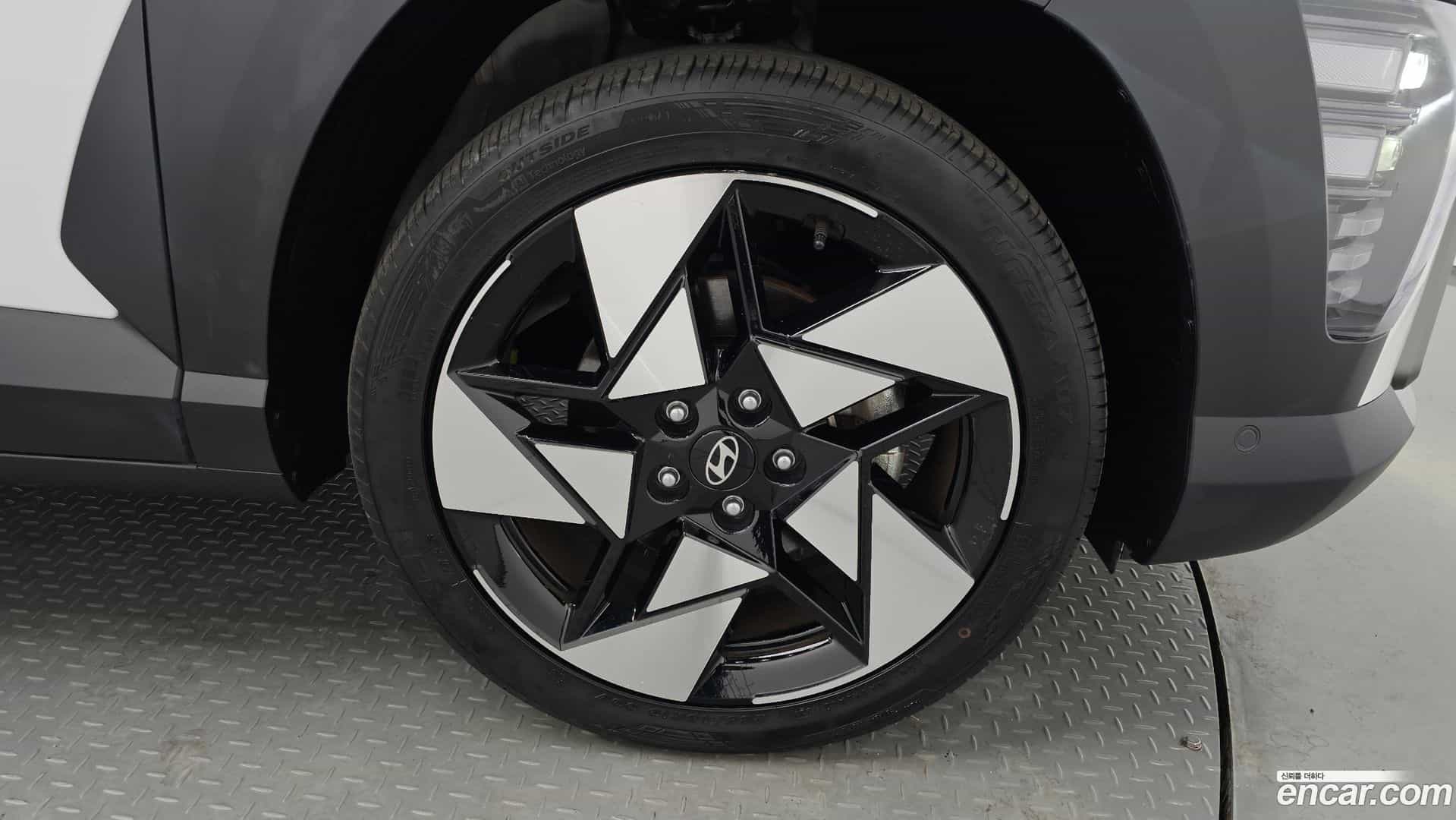 Kona Hyundai 2023.3-OUTER-005