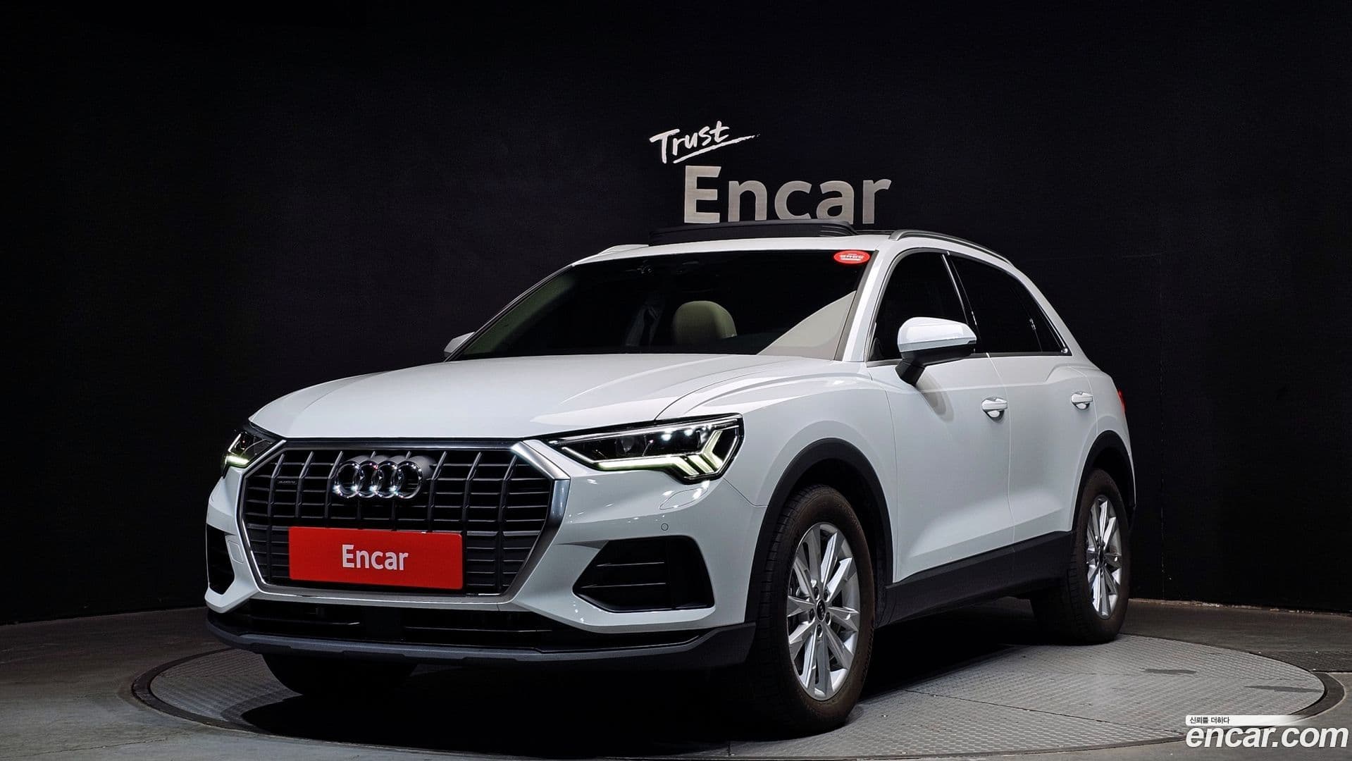 Main__Slider__Photo:Q3 Audi 2025.3-0