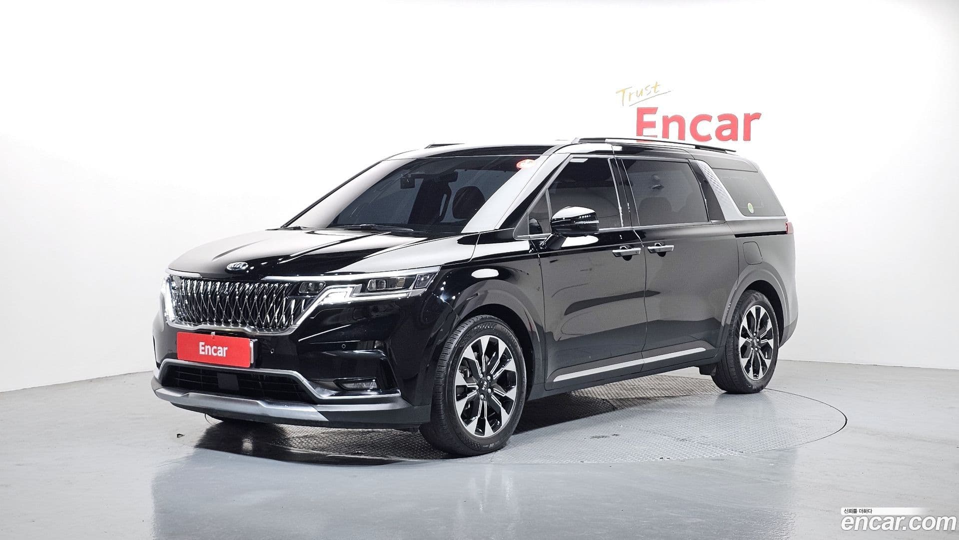 Main__Slider__Photo:Canival Kia 2020.7-0