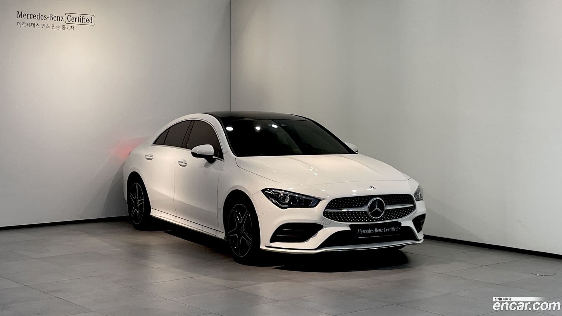 Main__Slider__Photo:CLA-Class Mercedes-Benz 2021.6-0