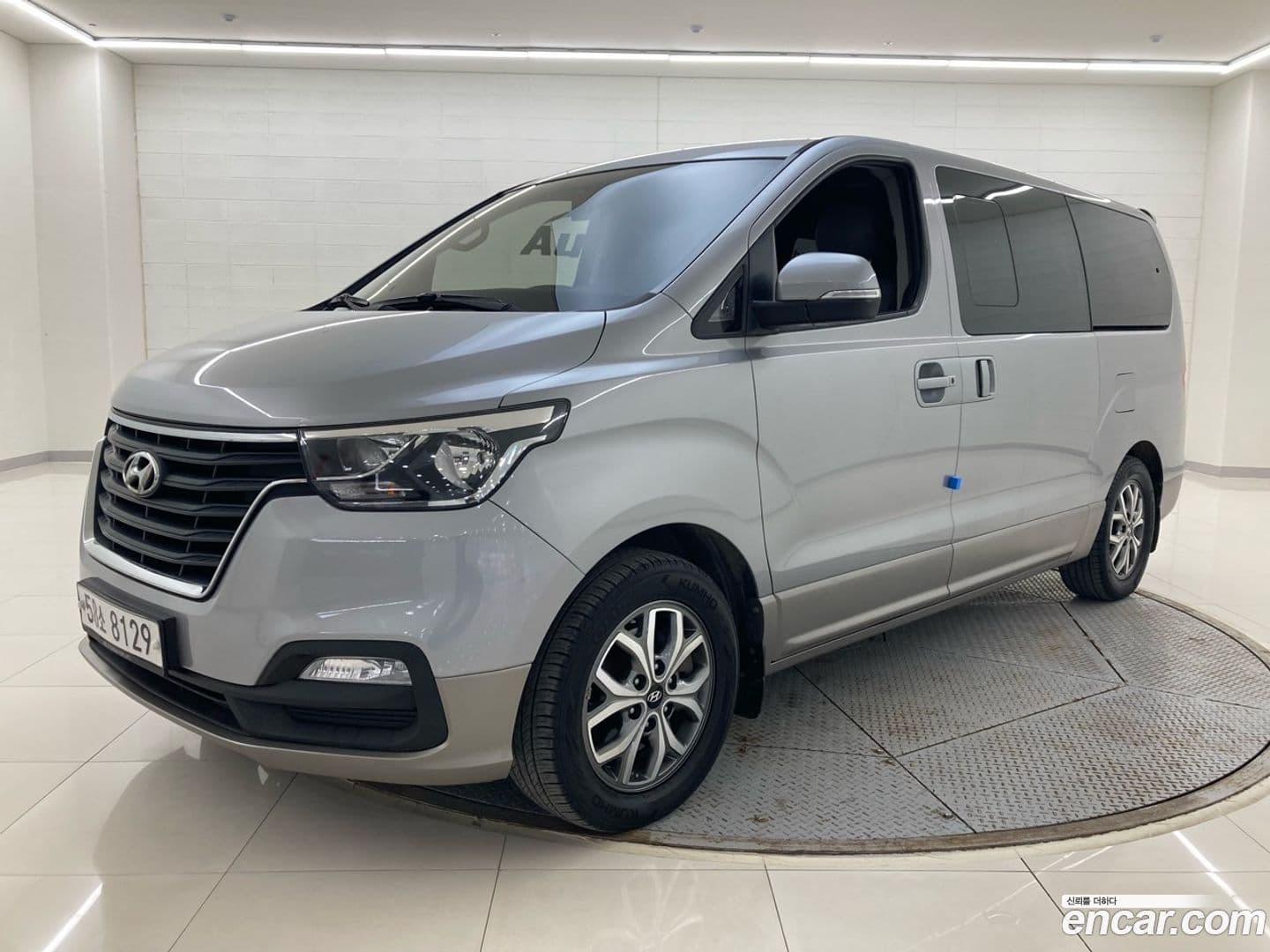Main__Slider__Photo:Starex Hyundai 2019.1-0