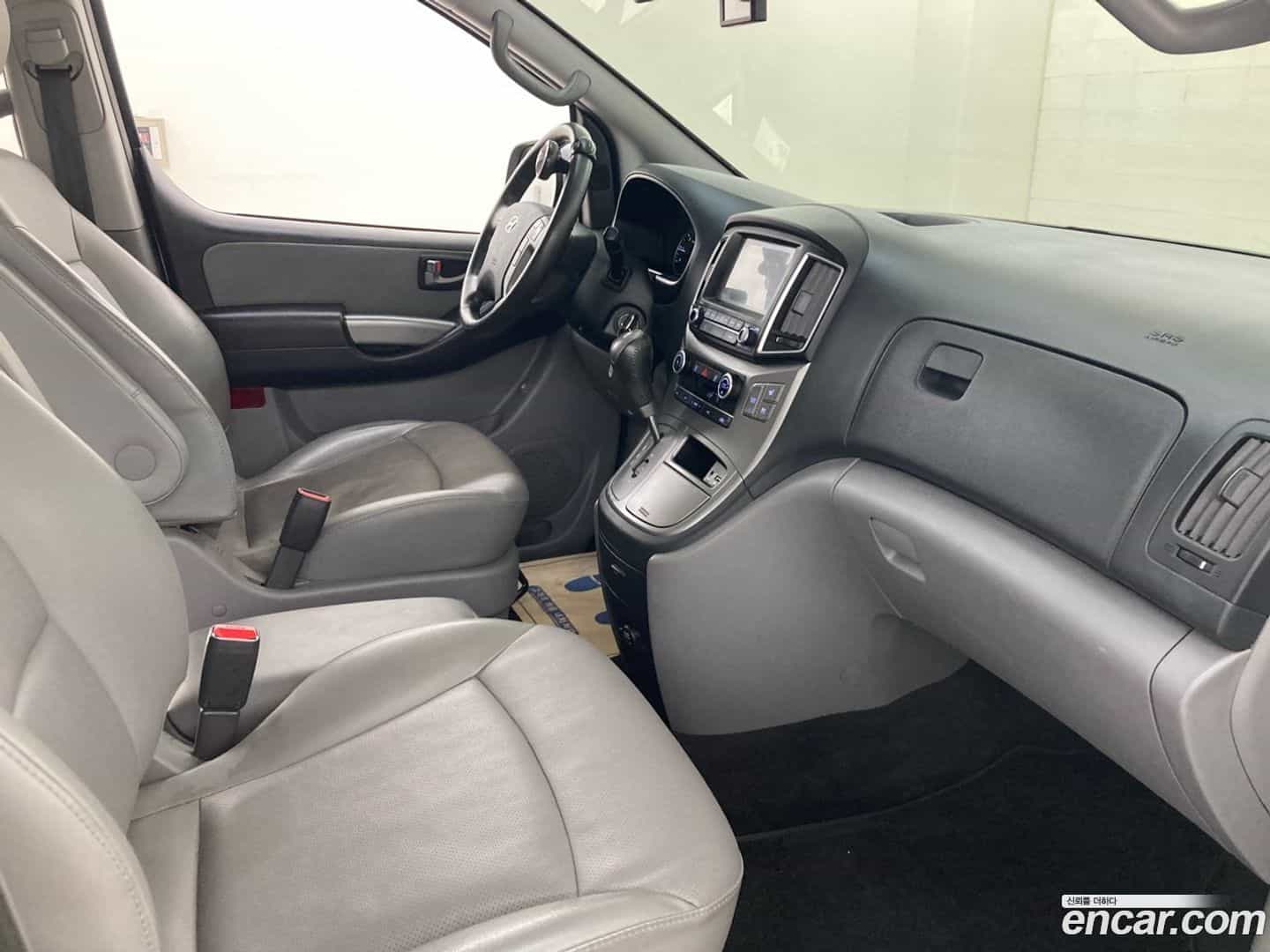 Starex Hyundai 2019.1-OPTION-018