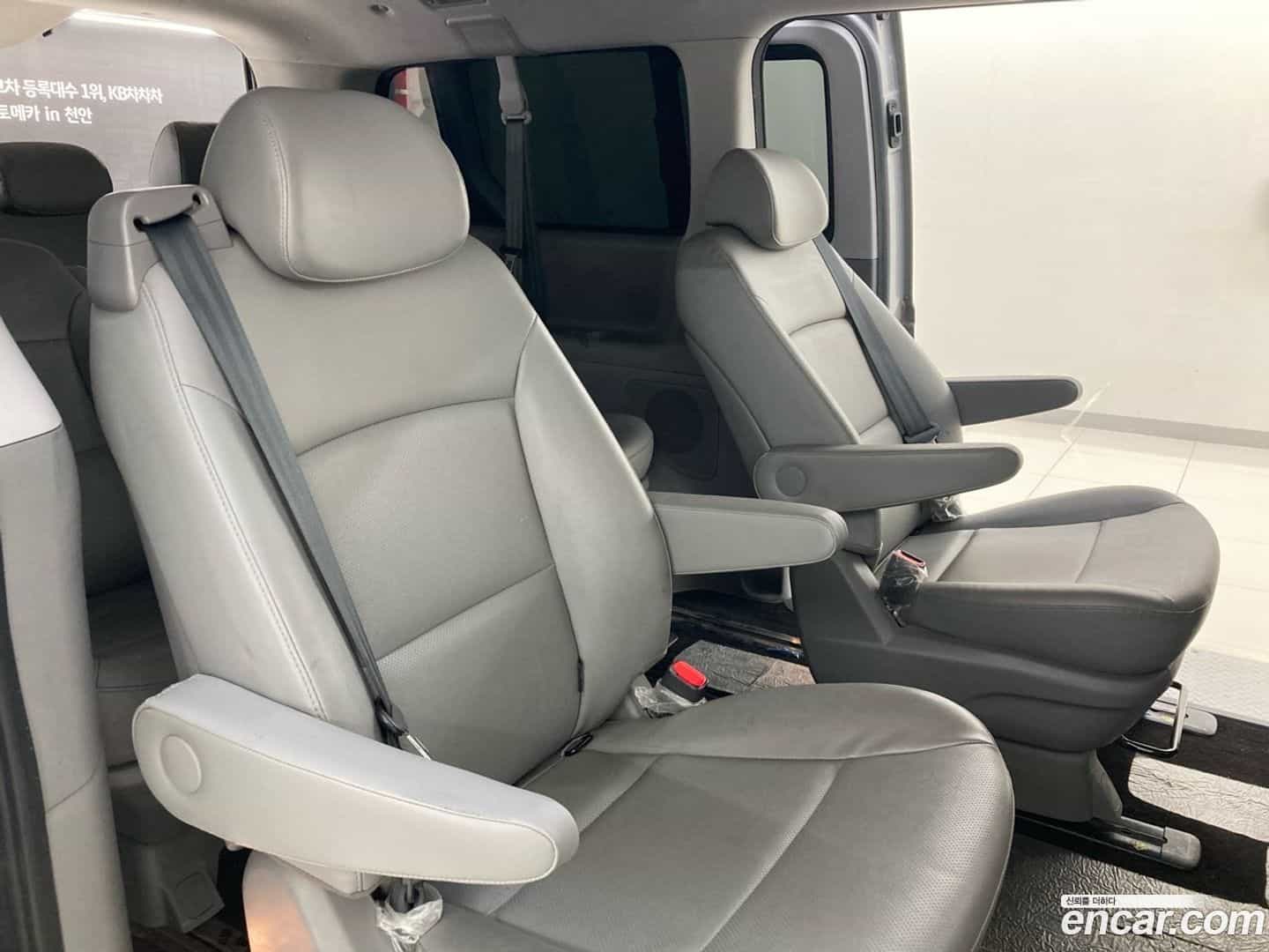 Starex Hyundai 2019.1-OPTION-019