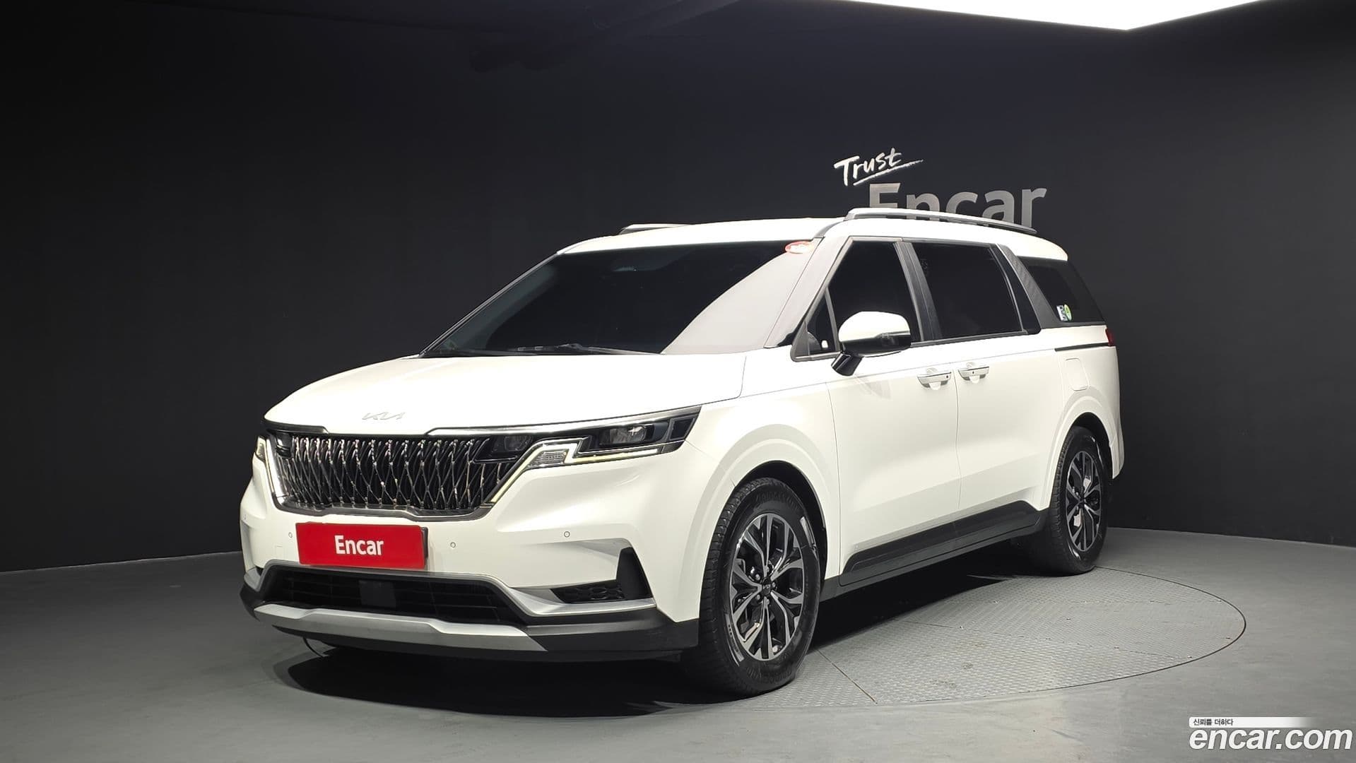 Main__Slider__Photo:Canival Kia 2022.0-0