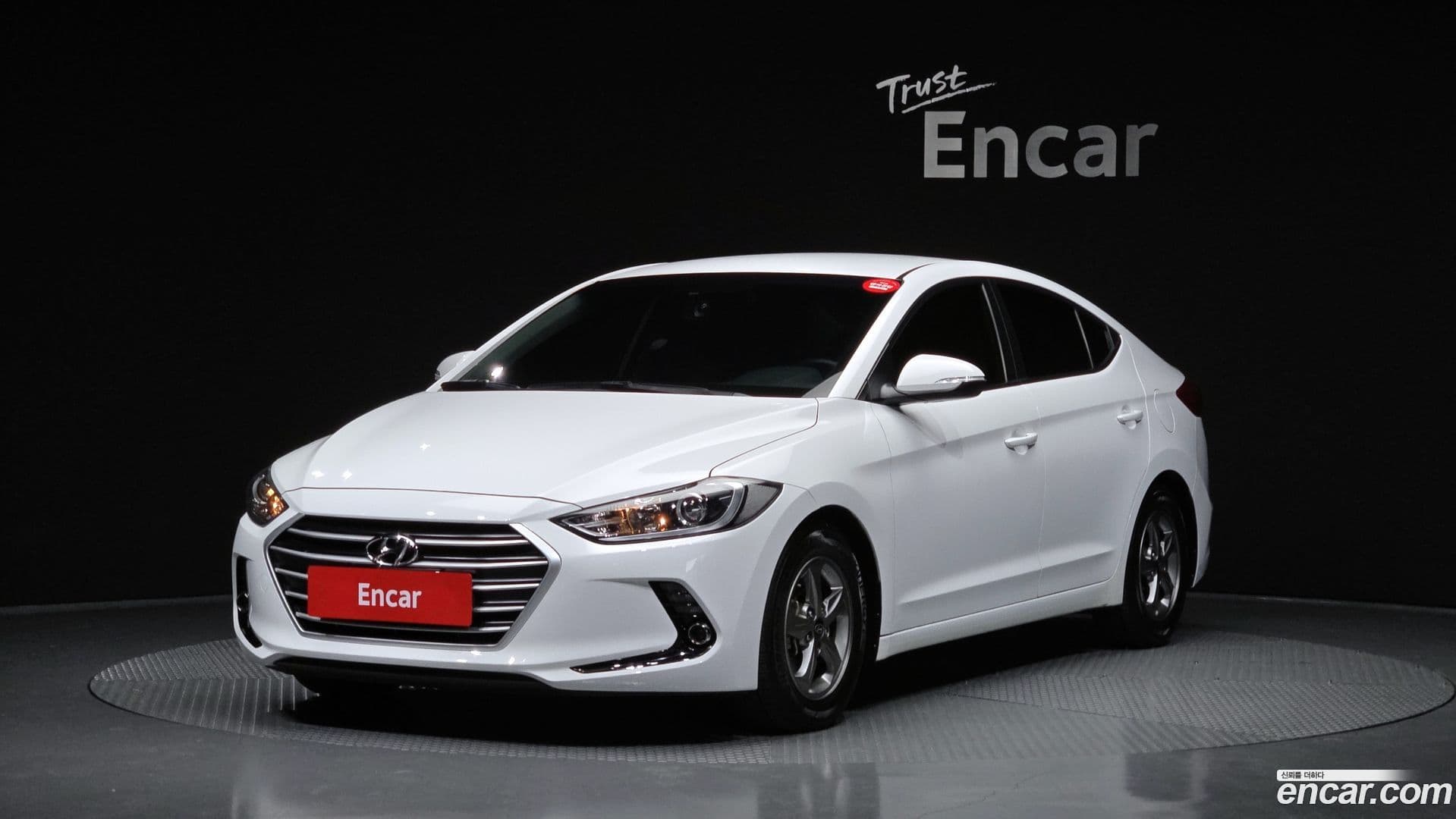 Main__Slider__Photo:AVANTE Hyundai 2016.1-0