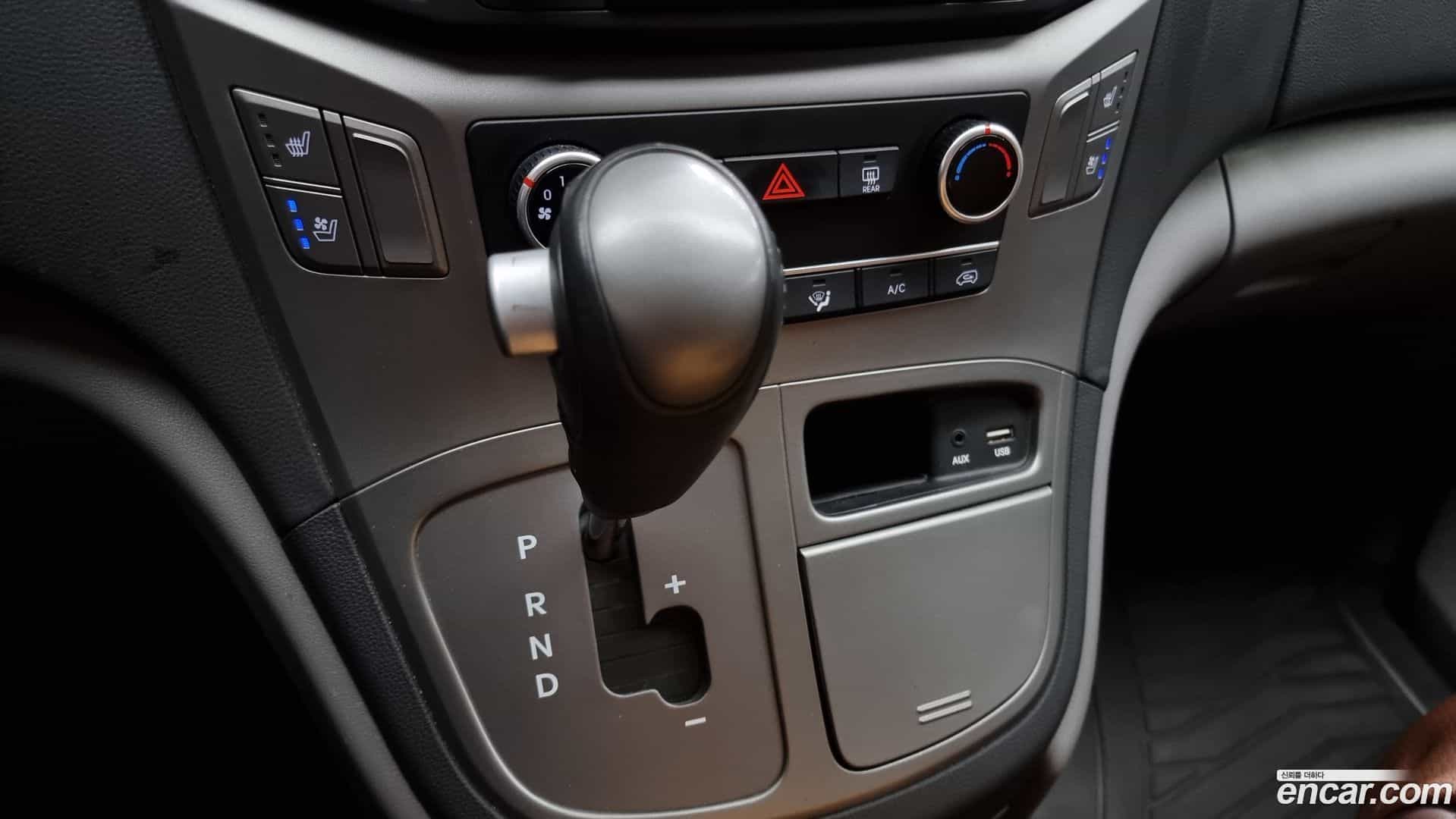 Starex Hyundai 2019.5-INNER-009