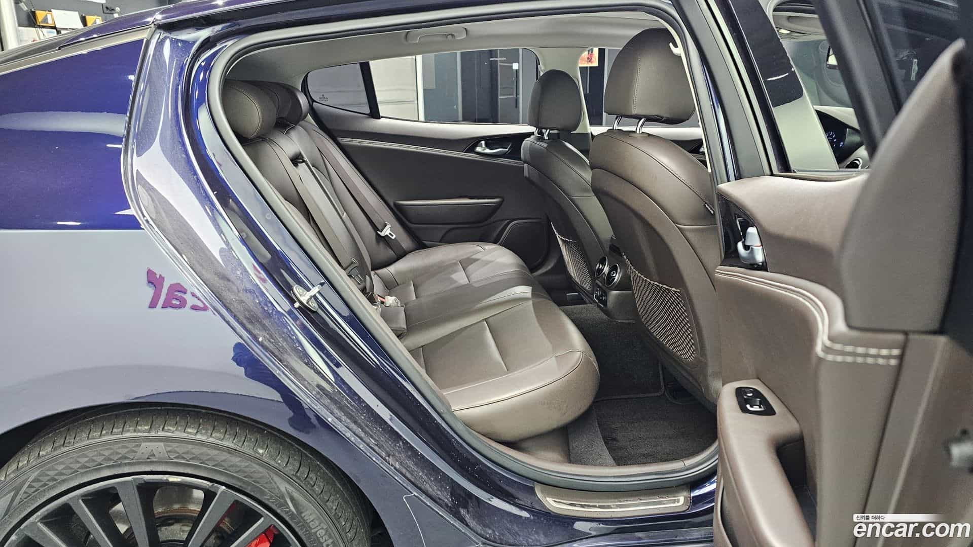 Stinger Kia 2017.6-OPTION-016
