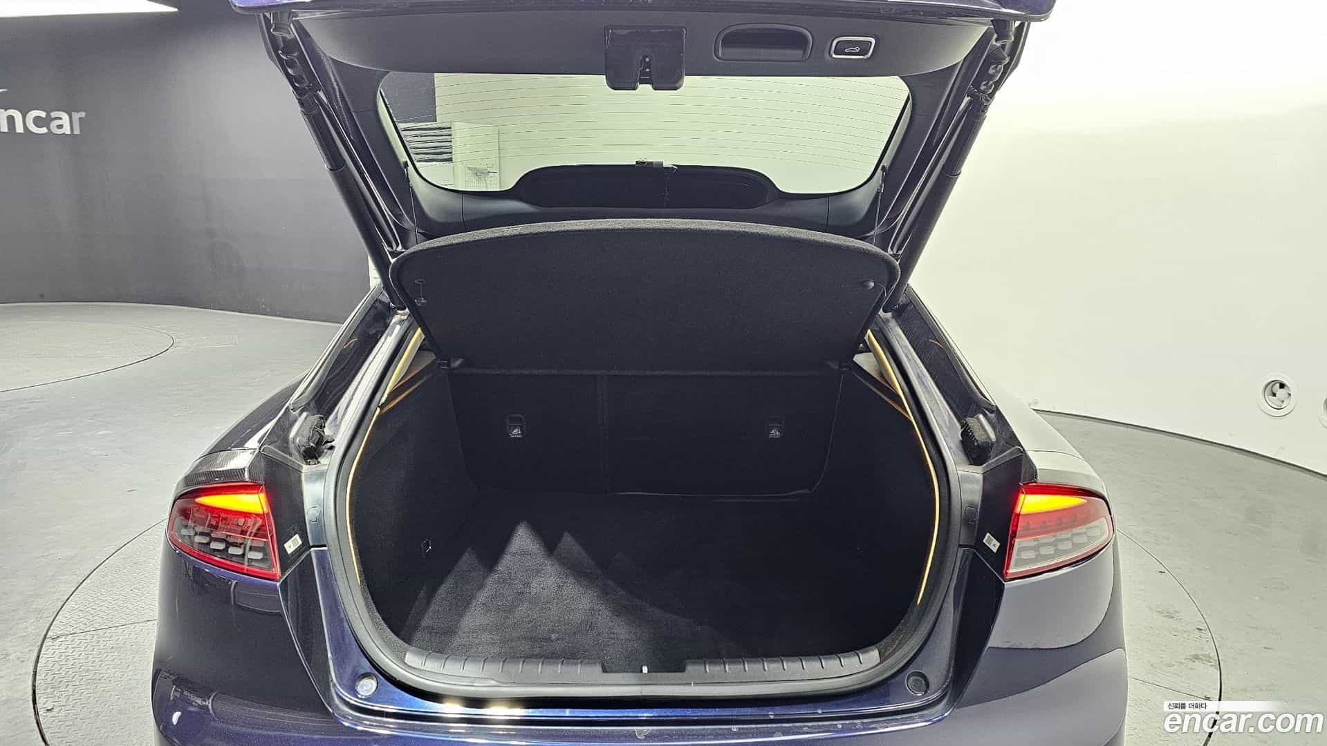 Stinger Kia 2017.6-OPTION-024