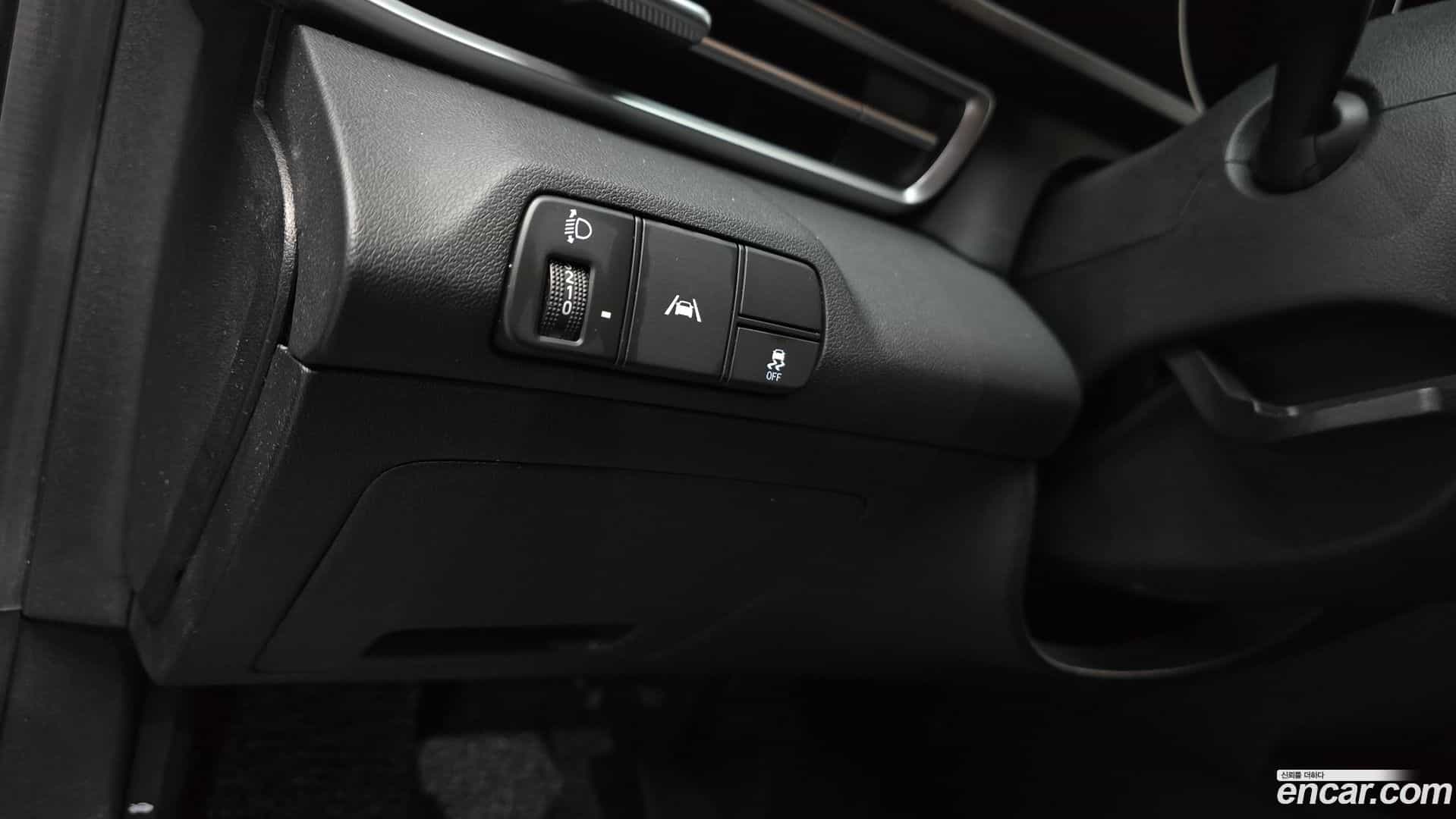 AVANTE Hyundai 2021.1-OPTION-018