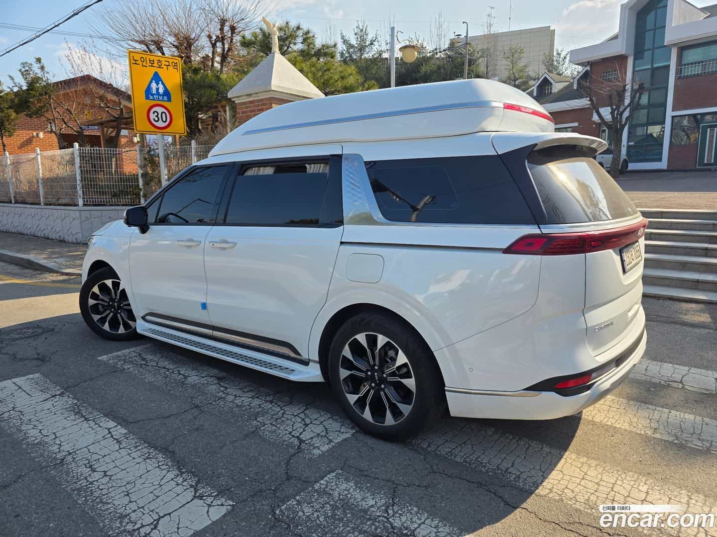 Canival Kia 2023.11-OUTER-005