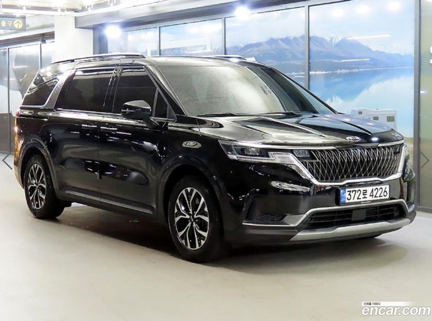 Main__Slider__Photo:Canival Kia 2021.0-0