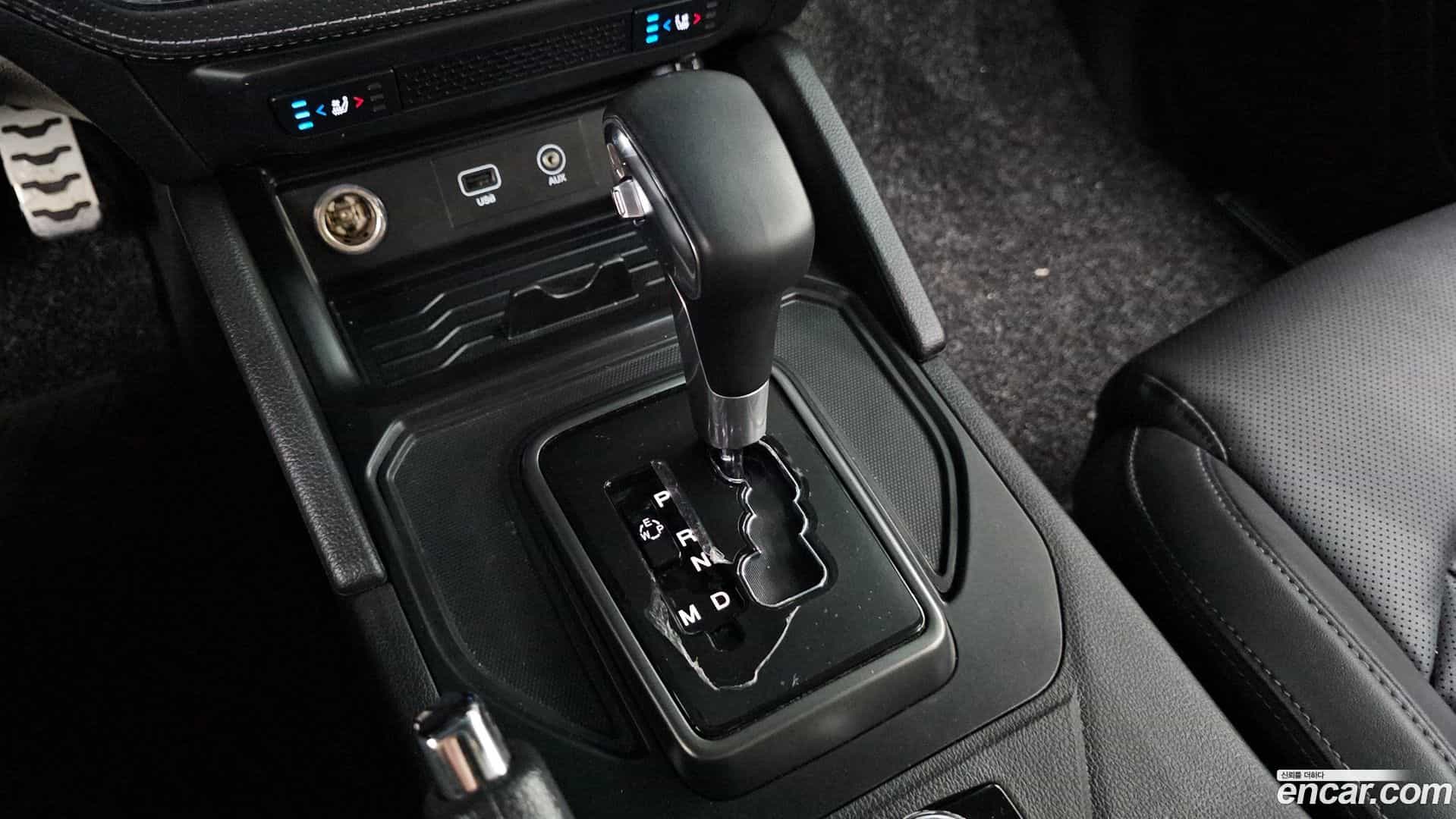 Rexton KG Mobility 2021.8-INNER-009
