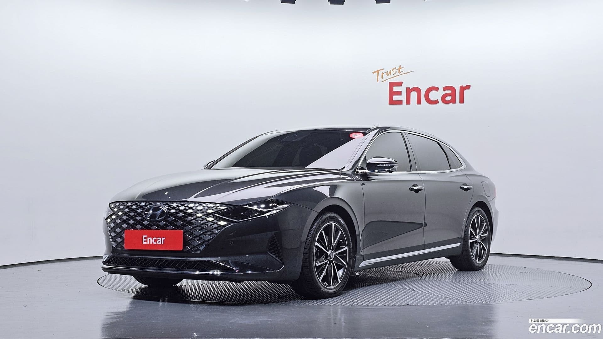 Main__Slider__Photo:Grandeur Hyundai 2021.5-0