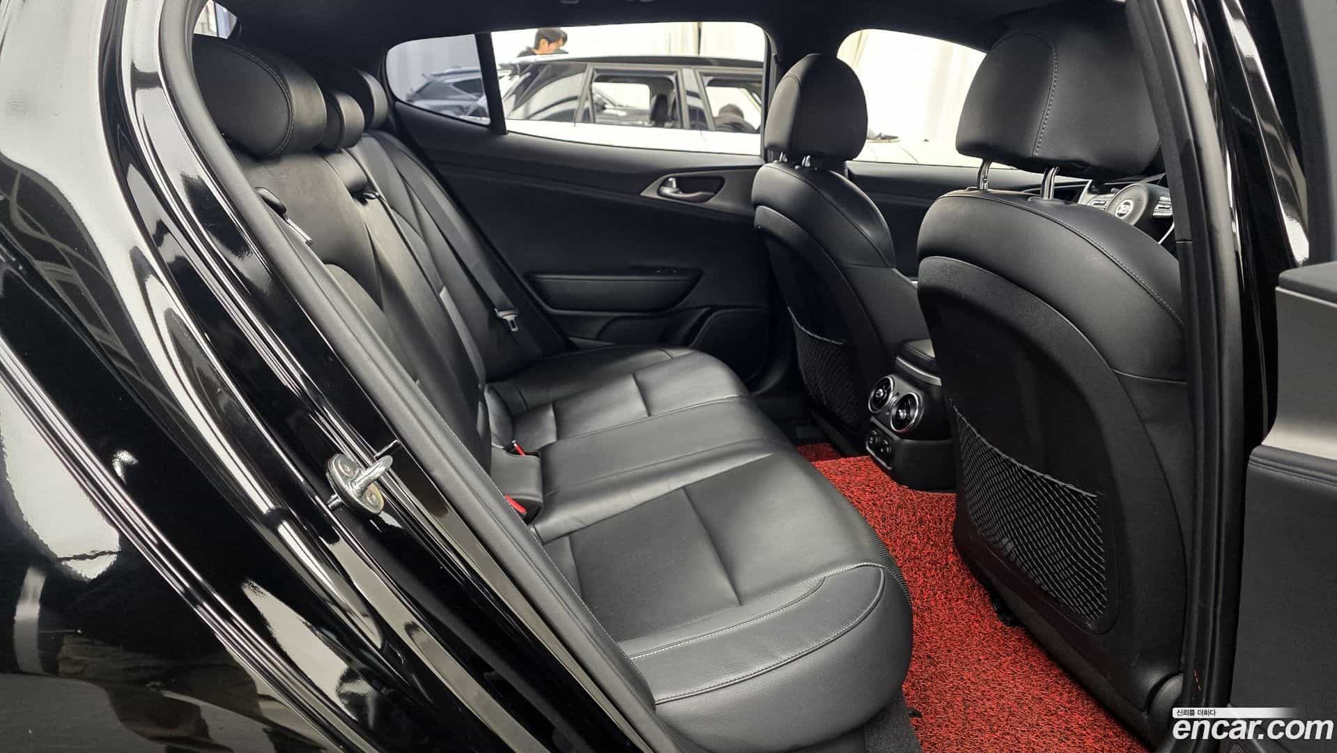 Stinger Kia 2019.10-OPTION-016