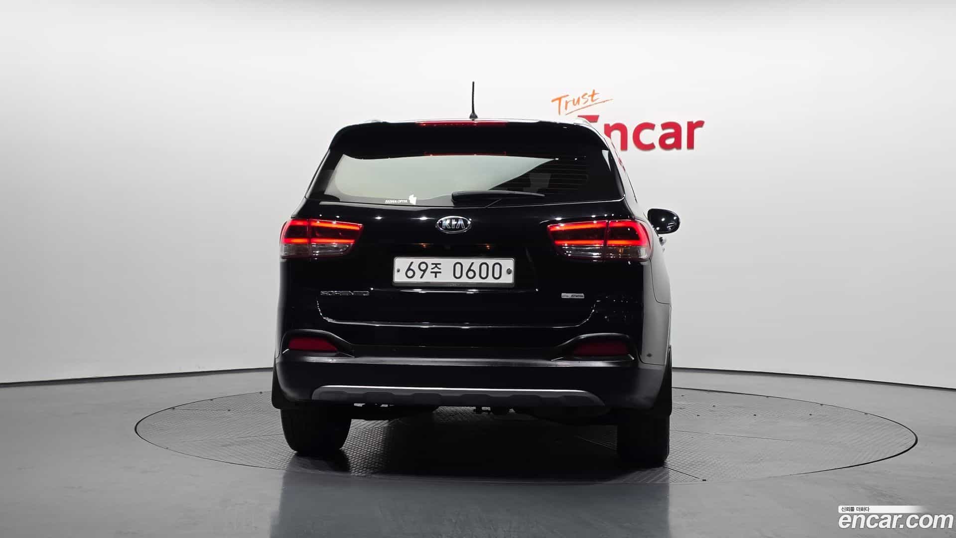 Sorento Kia 2016.1-OUTER-004