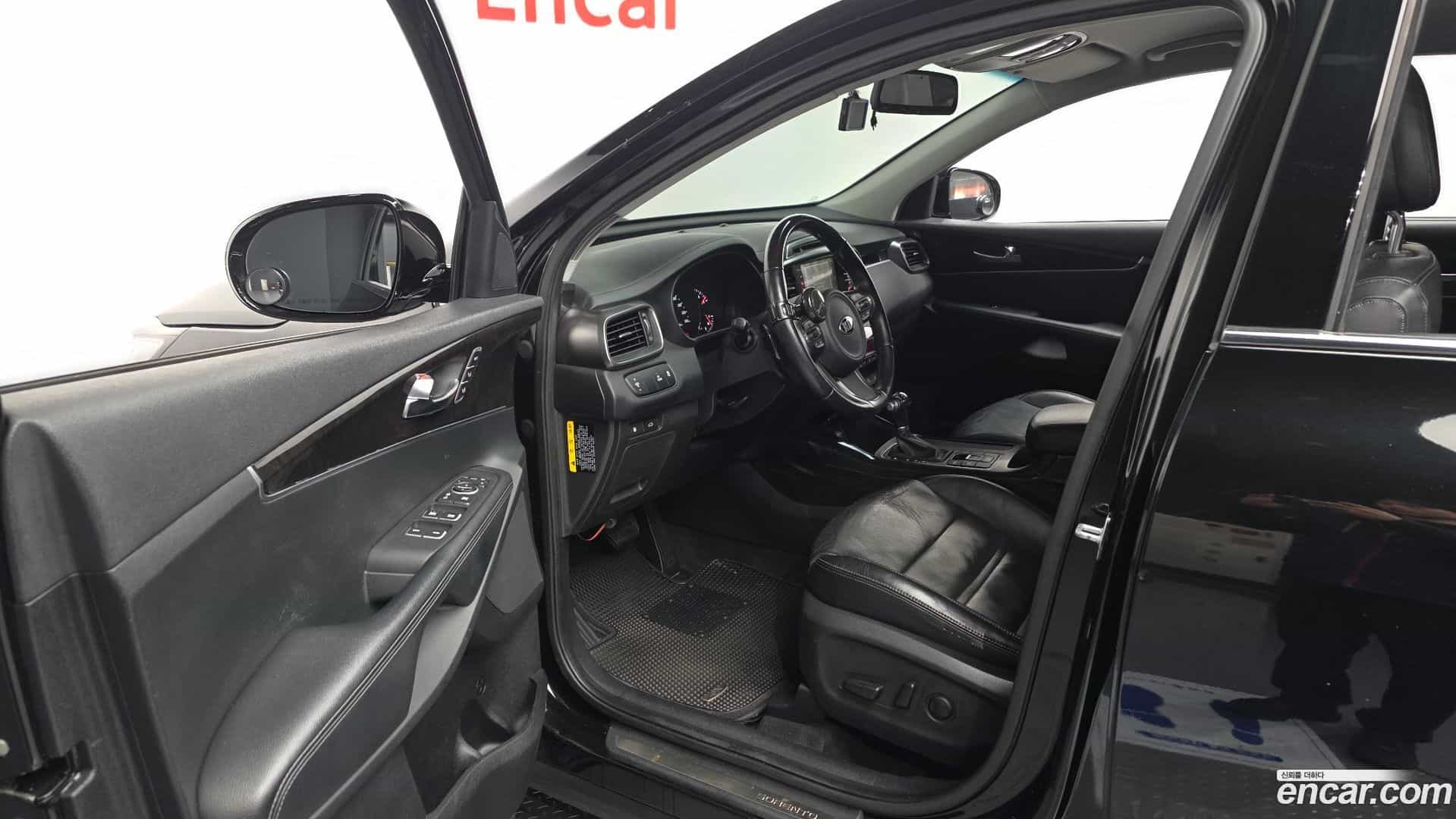 Sorento Kia 2016.1-INNER-010